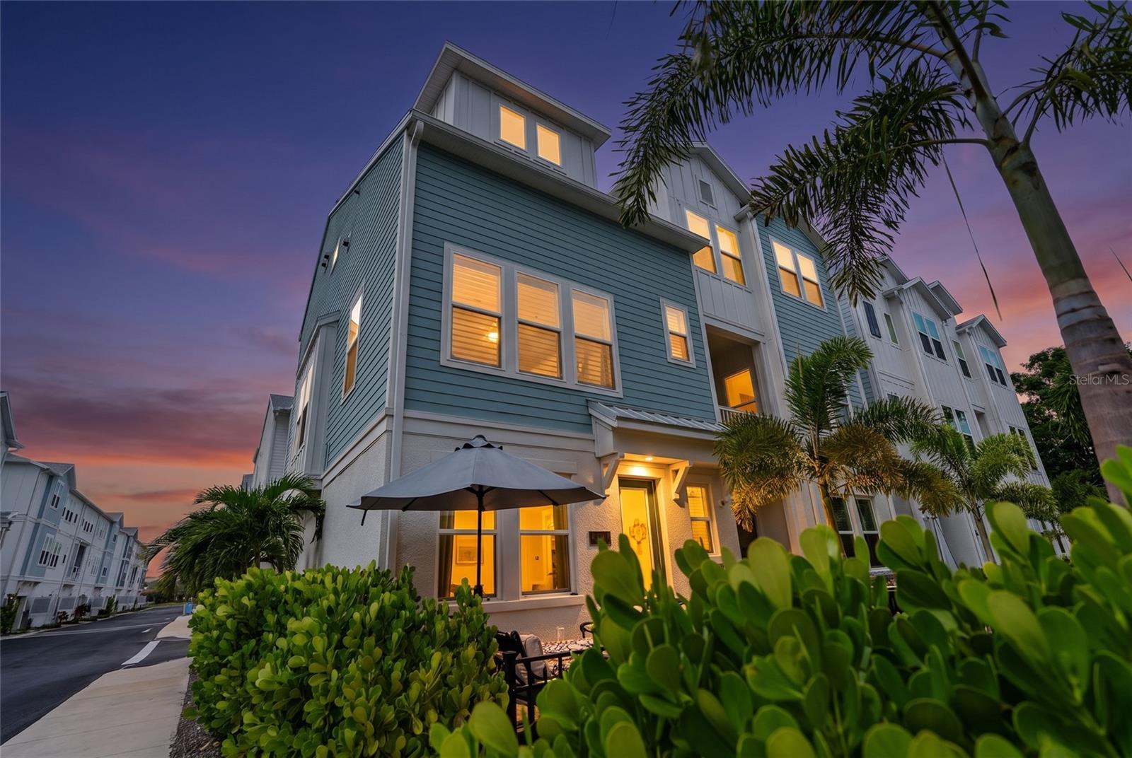 Photo of 2501 BOONE COURT SARASOTA FL 34237