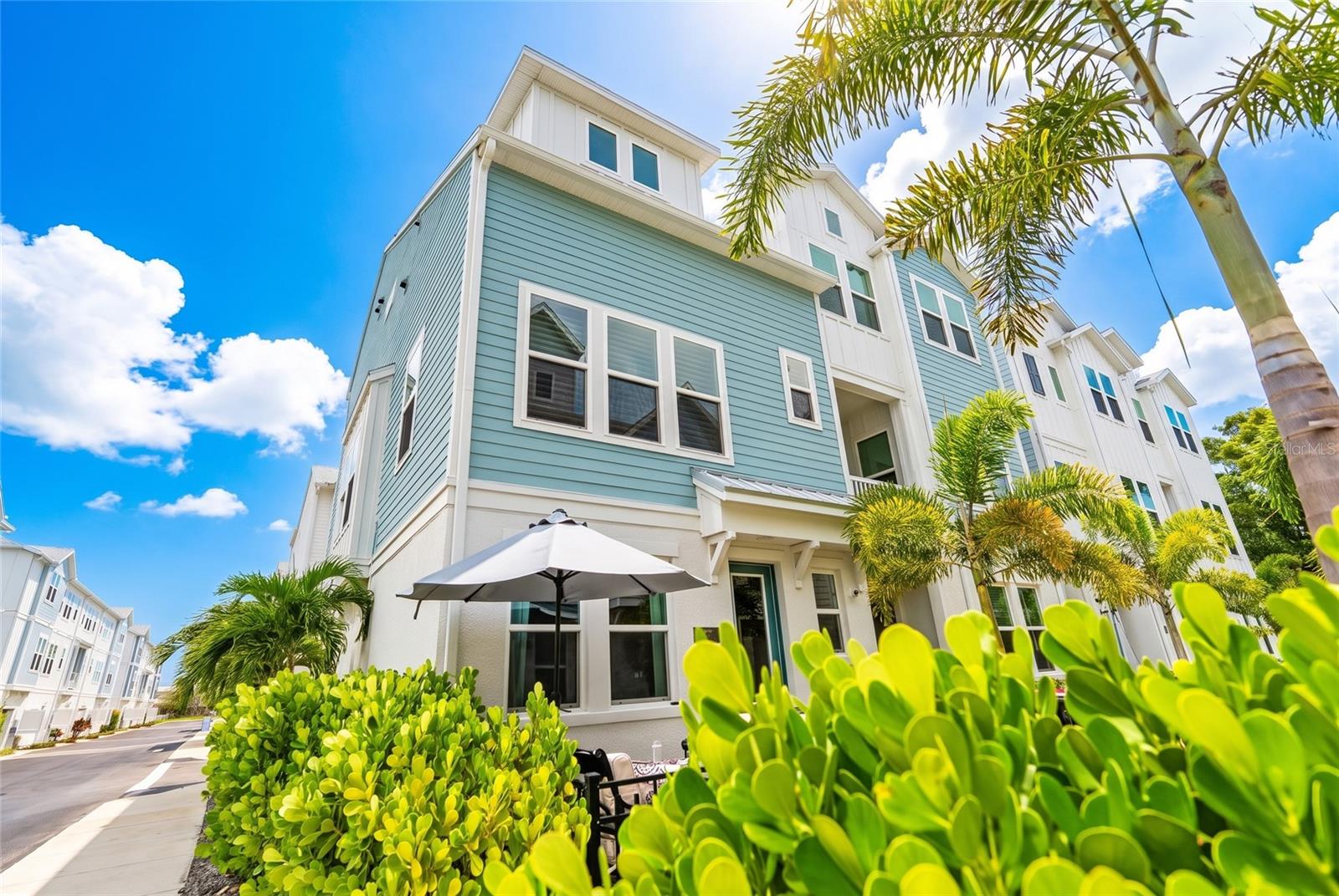Photo of 2501 BOONE COURT SARASOTA FL 34237