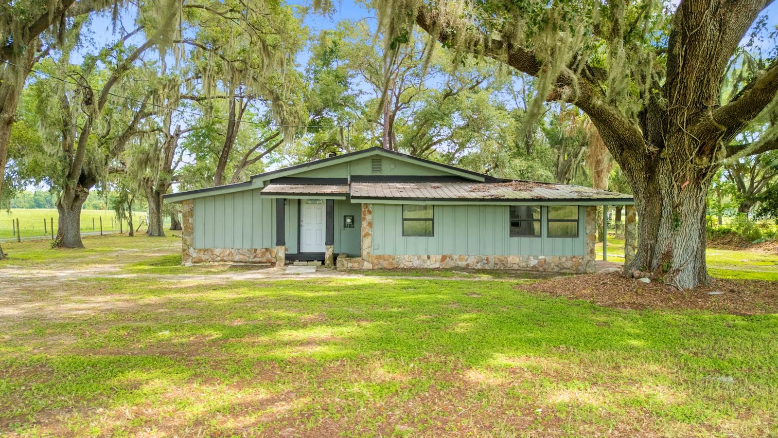 Photo of 12616 THONOTOSASSA ROAD THONOTOSASSA FL 33592