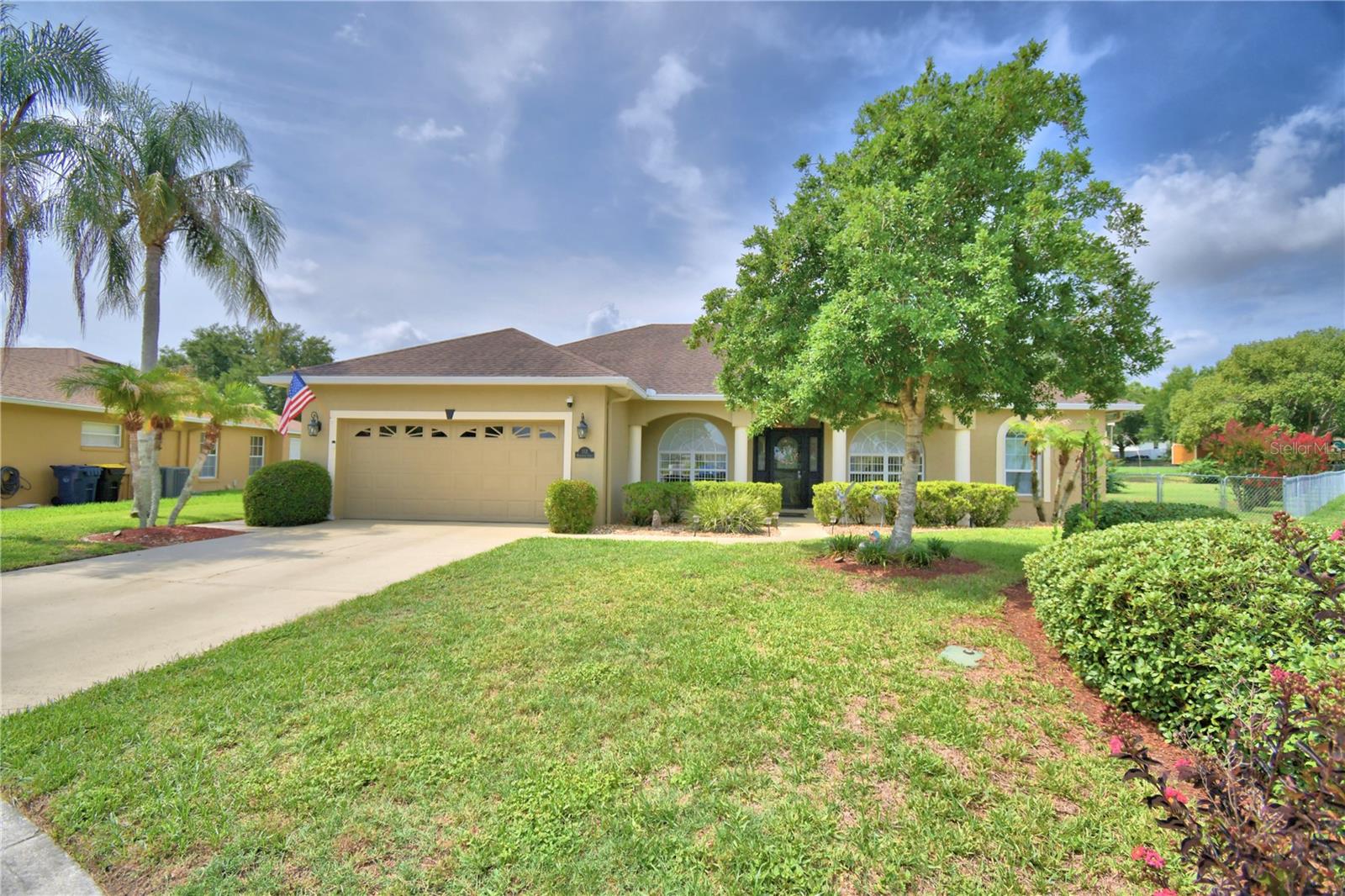 Photo of 112 WATERVIEW CIRCLE AUBURNDALE FL 33823