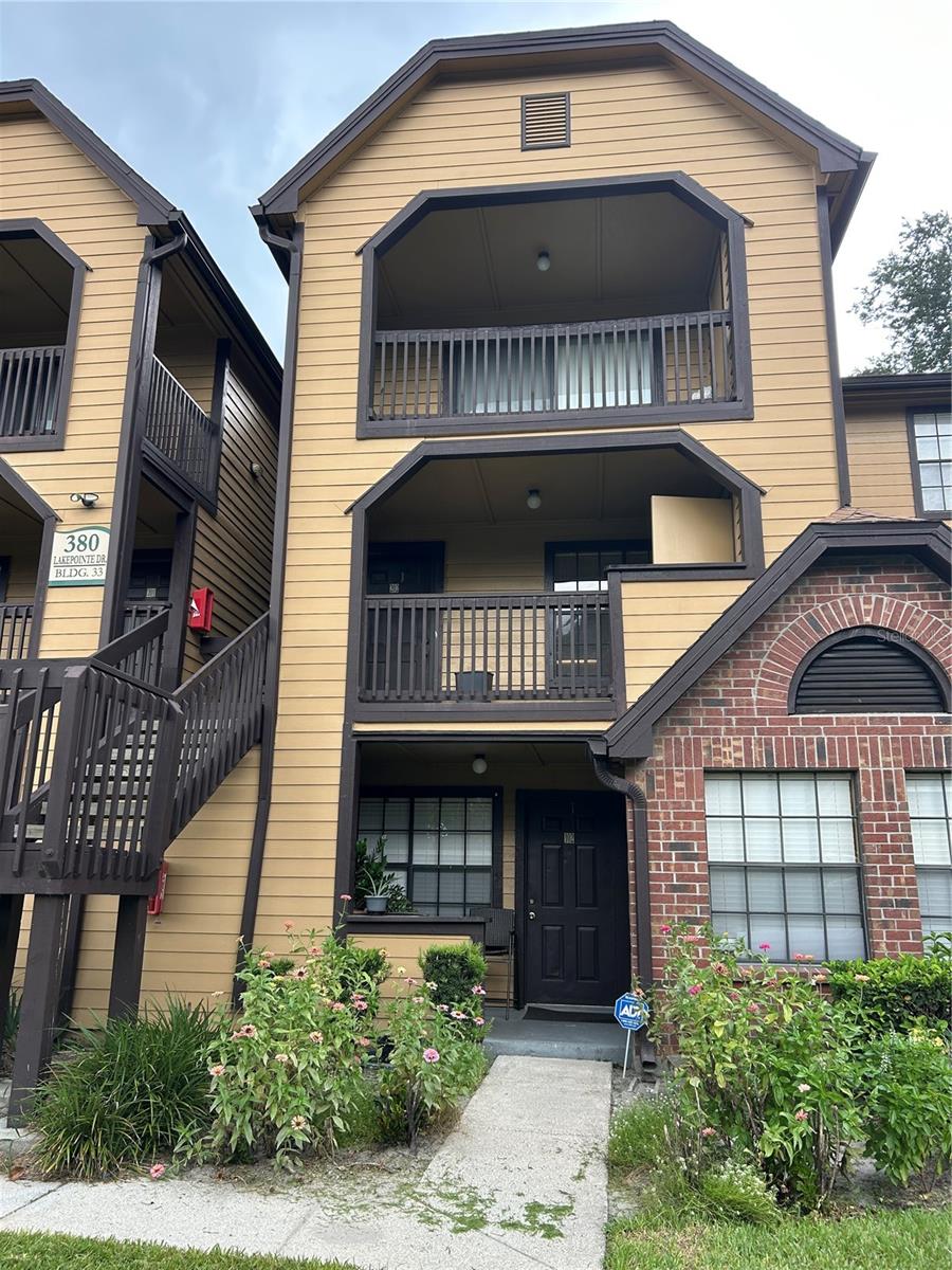 Photo of 380 LAKEPOINTE DRIVE #202 ALTAMONTE SPRINGS FL 32701