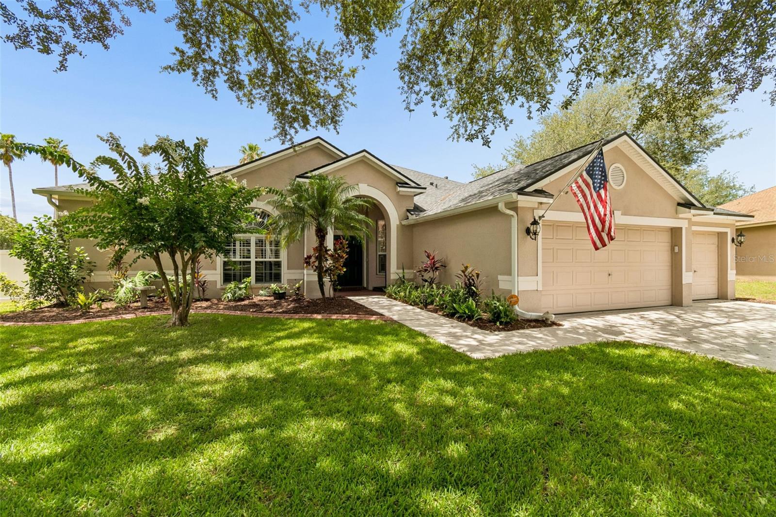 Photo of 12307 BRETON OAK LANE RIVERVIEW FL 33569