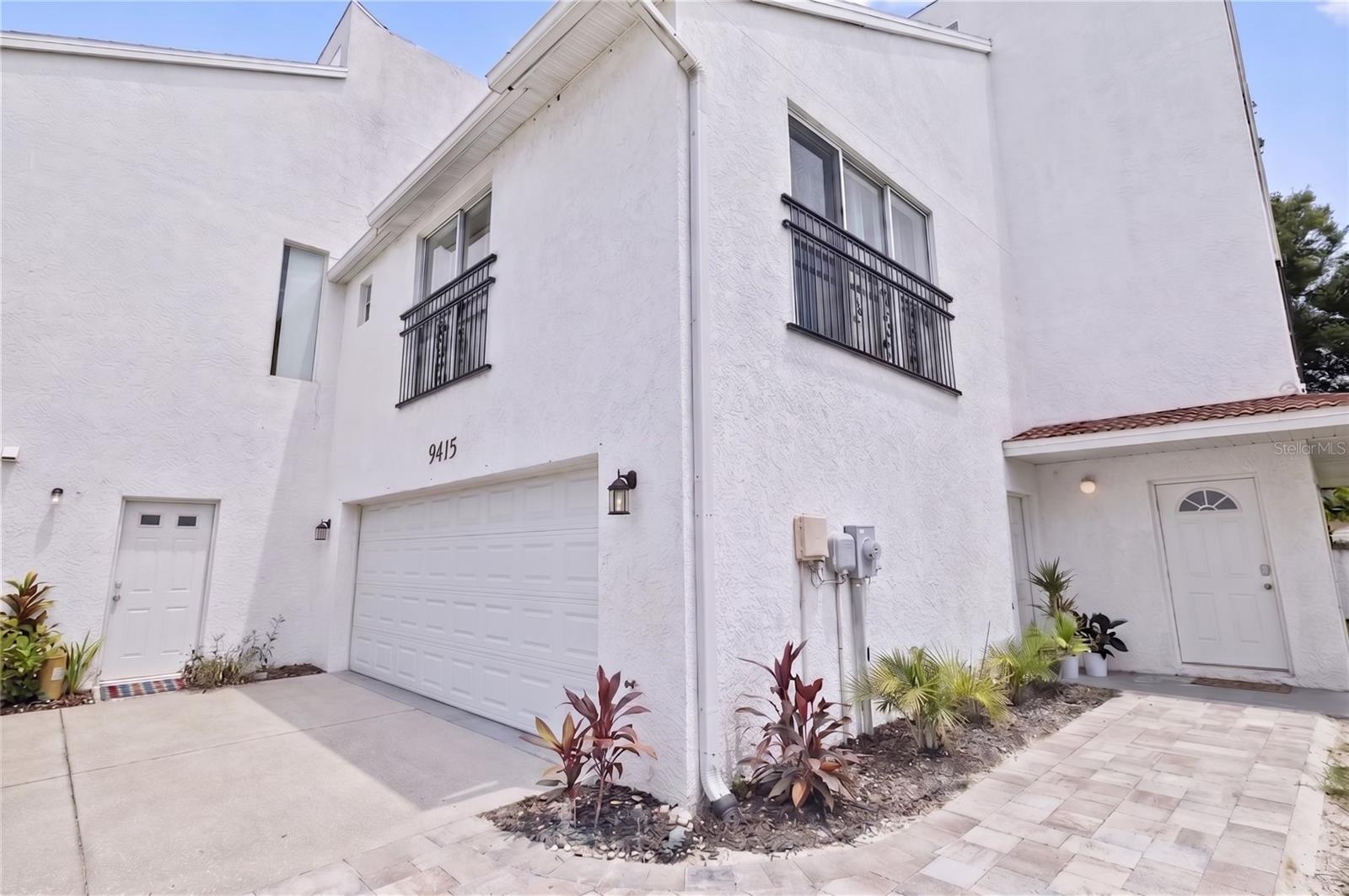 Photo of 9415 CITRUS GLEN PLACE TAMPA FL 33618