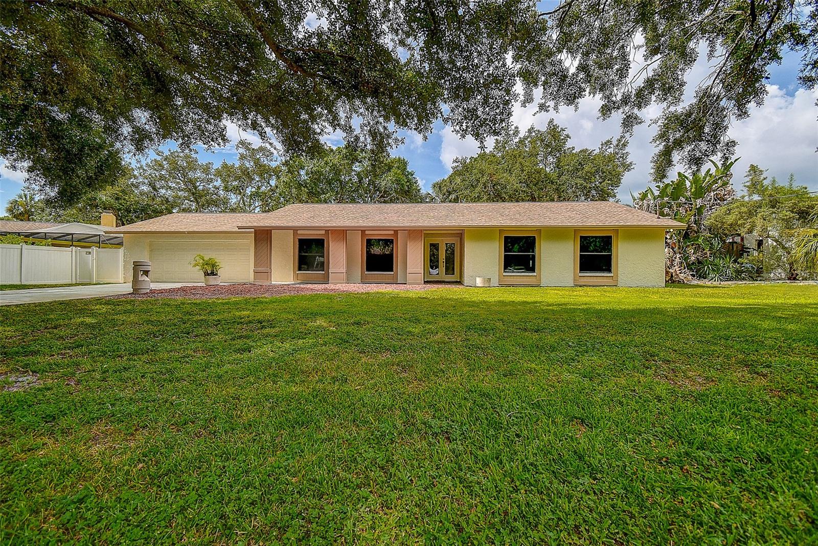 Photo of 9404 W HAMILTON AVENUE TAMPA FL 33615