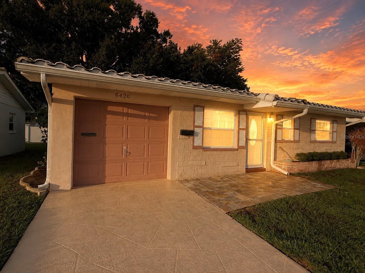 Photo of 5420 PALM CREST COURT PINELLAS PARK FL 33782