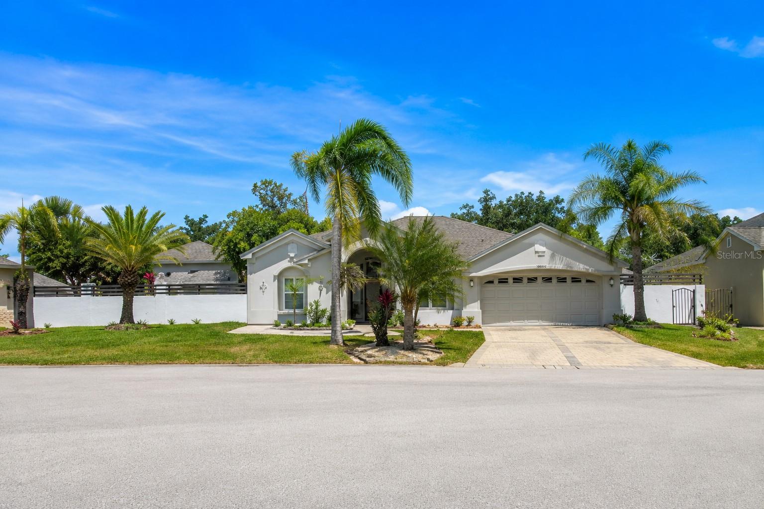 Photo of 4106 BALINGTON DRIVE VALRICO FL 33596