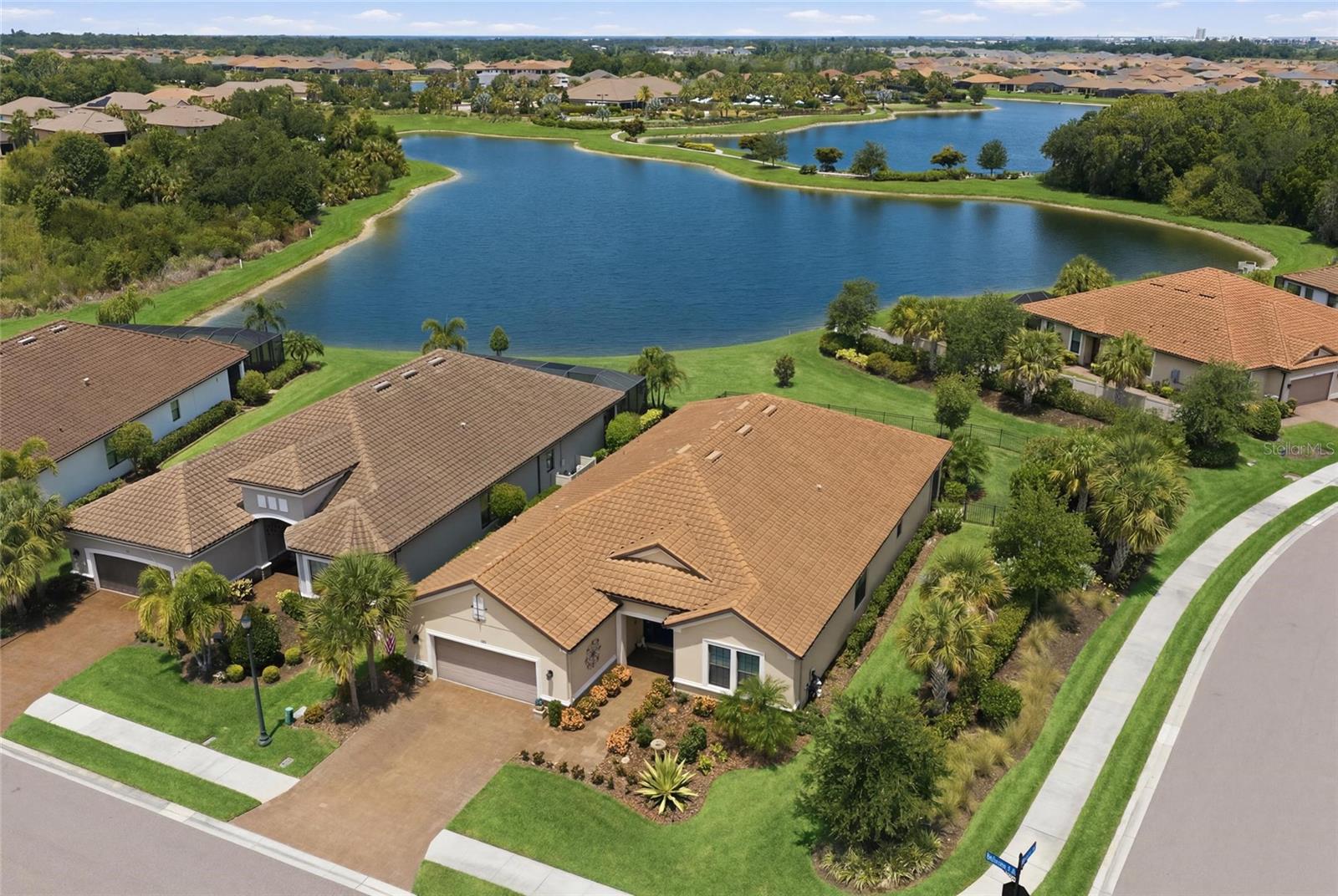 Photo of 5288 RUSHMERE COURT PALMETTO FL 34221