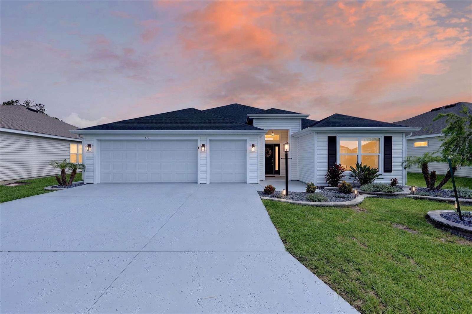 Photo of 879 MORLEY AVENUE THE VILLAGES FL 34762