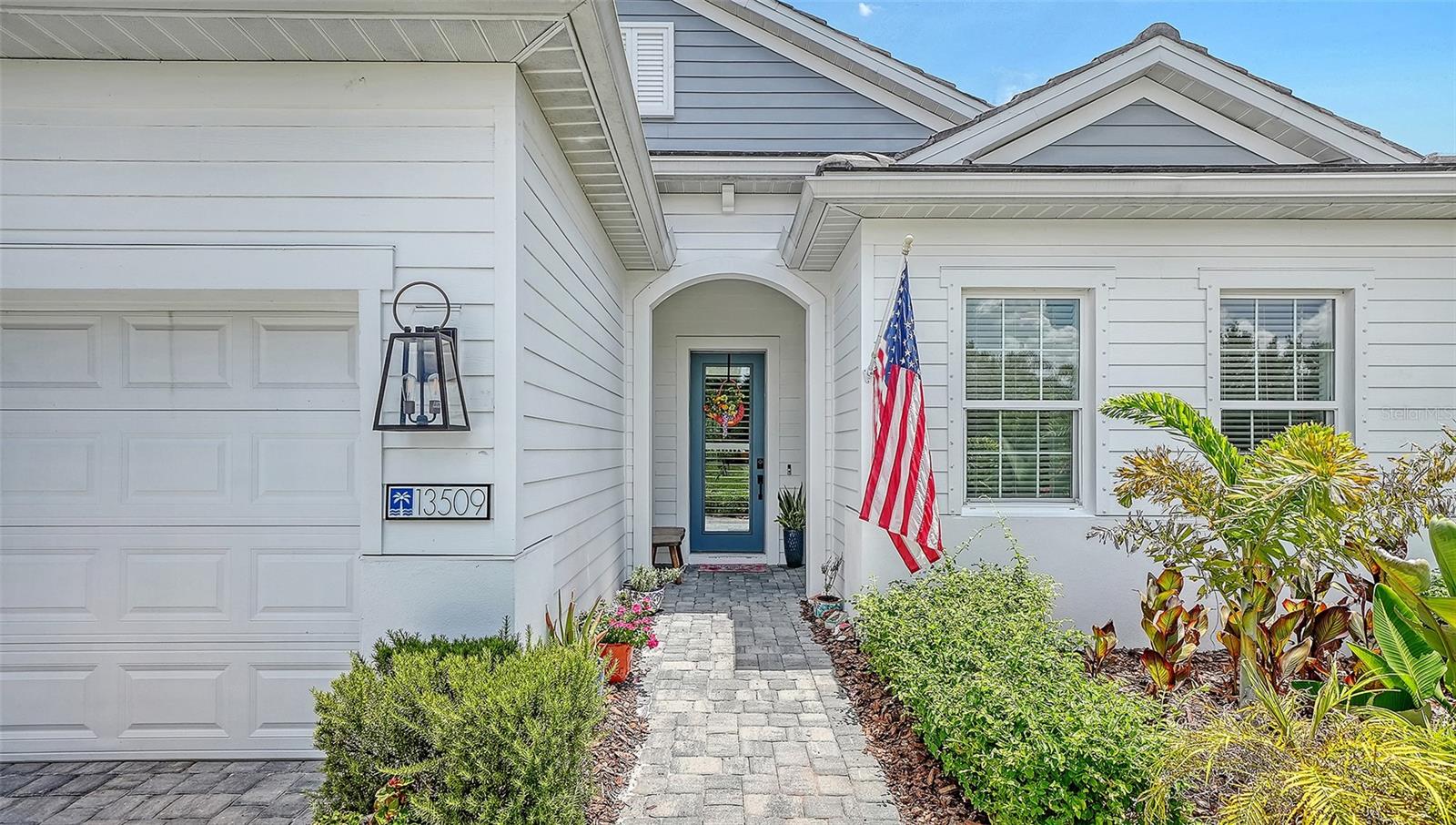 Photo of 13509 DEEP BLUE PLACE BRADENTON FL 34211