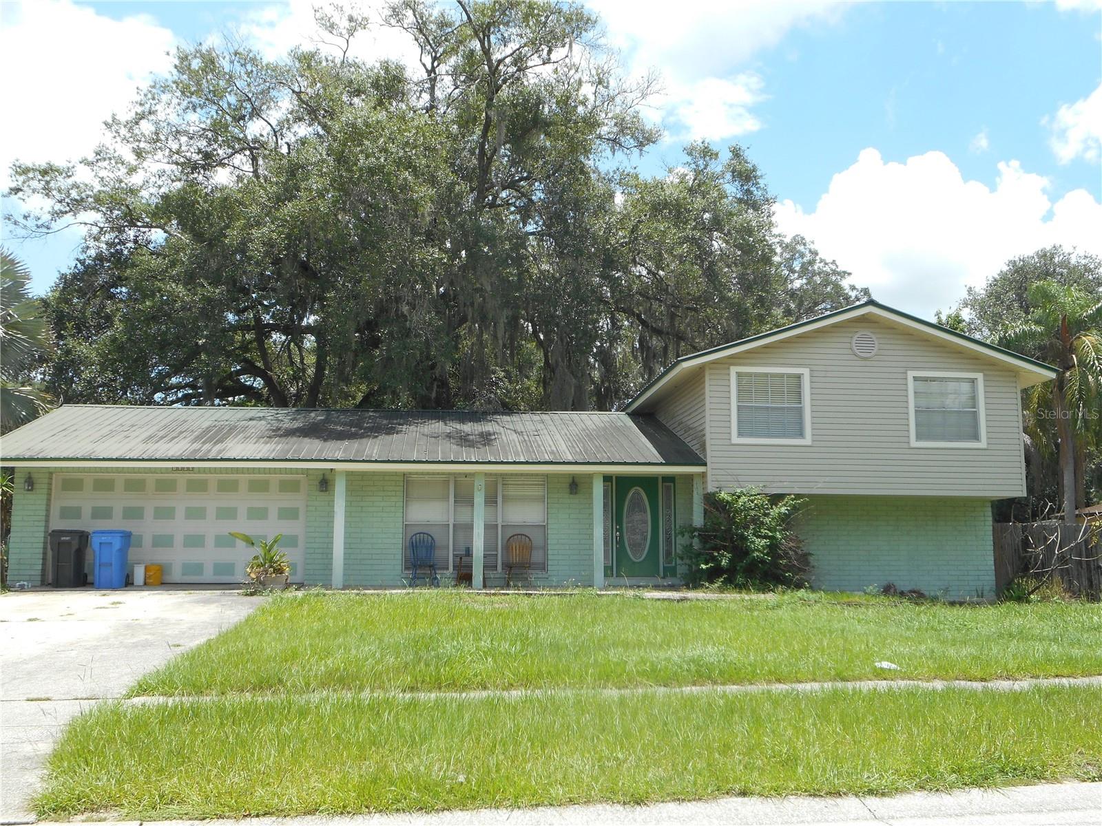 Photo of 1203 LAKE VALRICO LANE VALRICO FL 33594