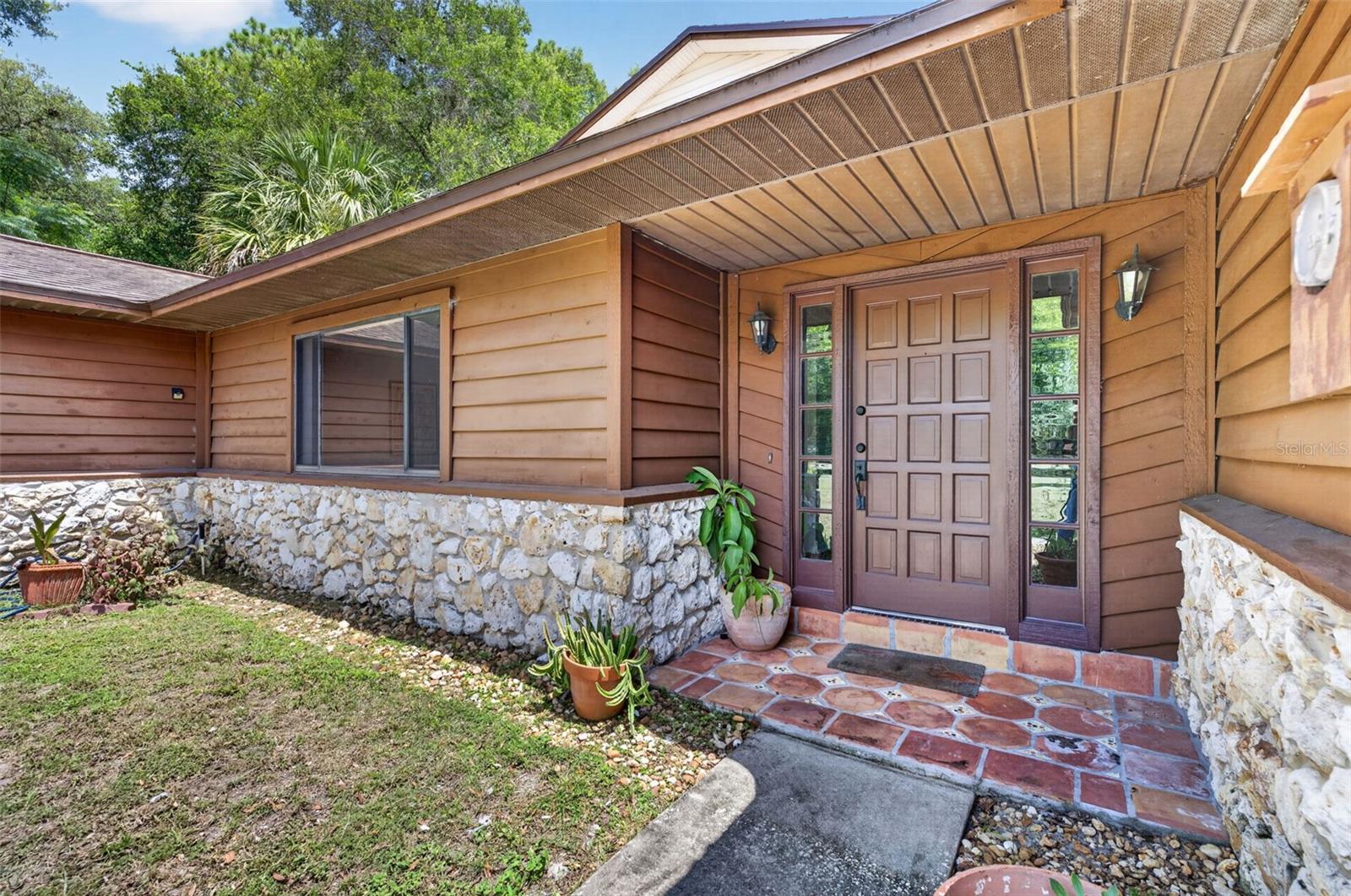 Photo of 551 RYLANE STREET DE LEON SPRINGS FL 32130