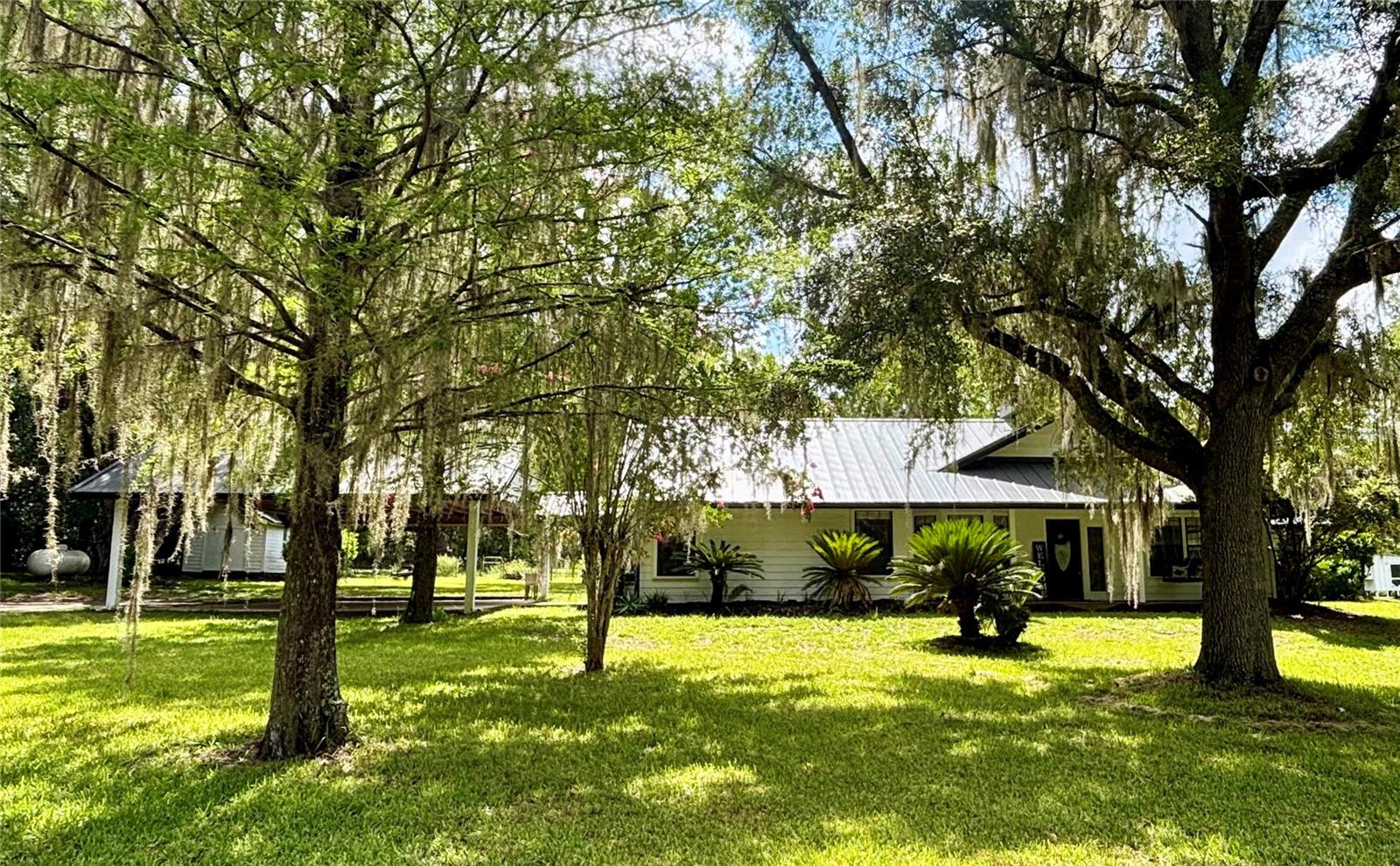 Photo of 22929 E COUNTY ROAD 1474 HAWTHORNE FL 32640