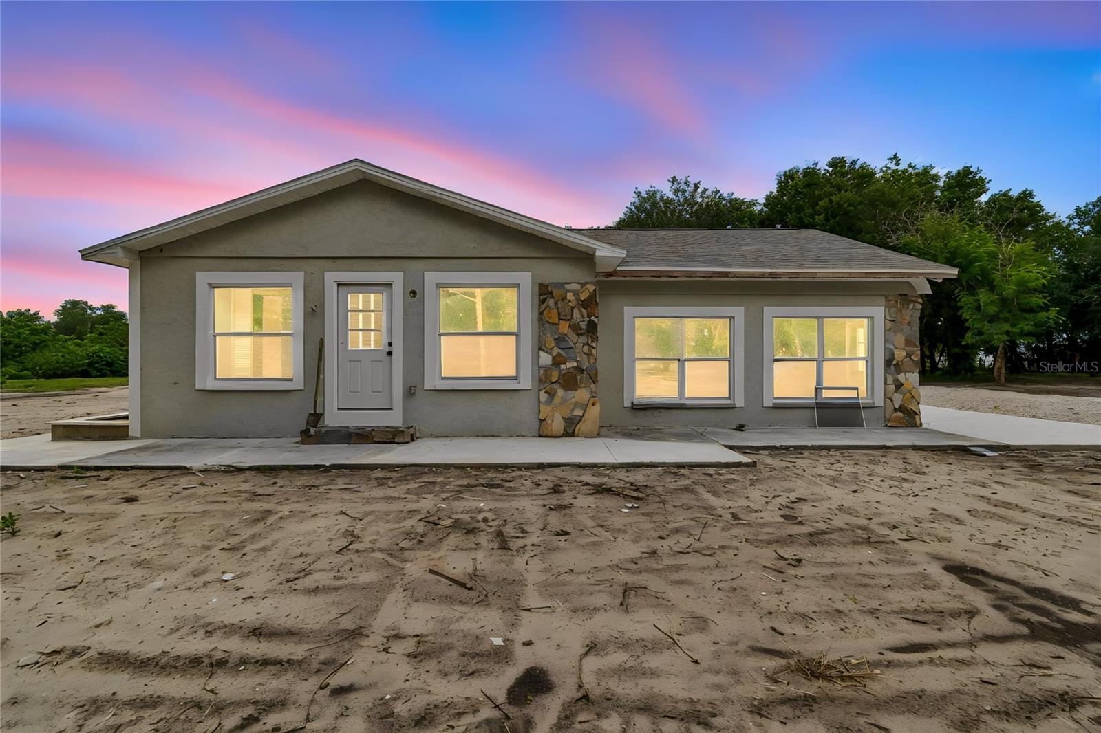 Photo of 15628 CARLTON LAKE ROAD WIMAUMA FL 33598
