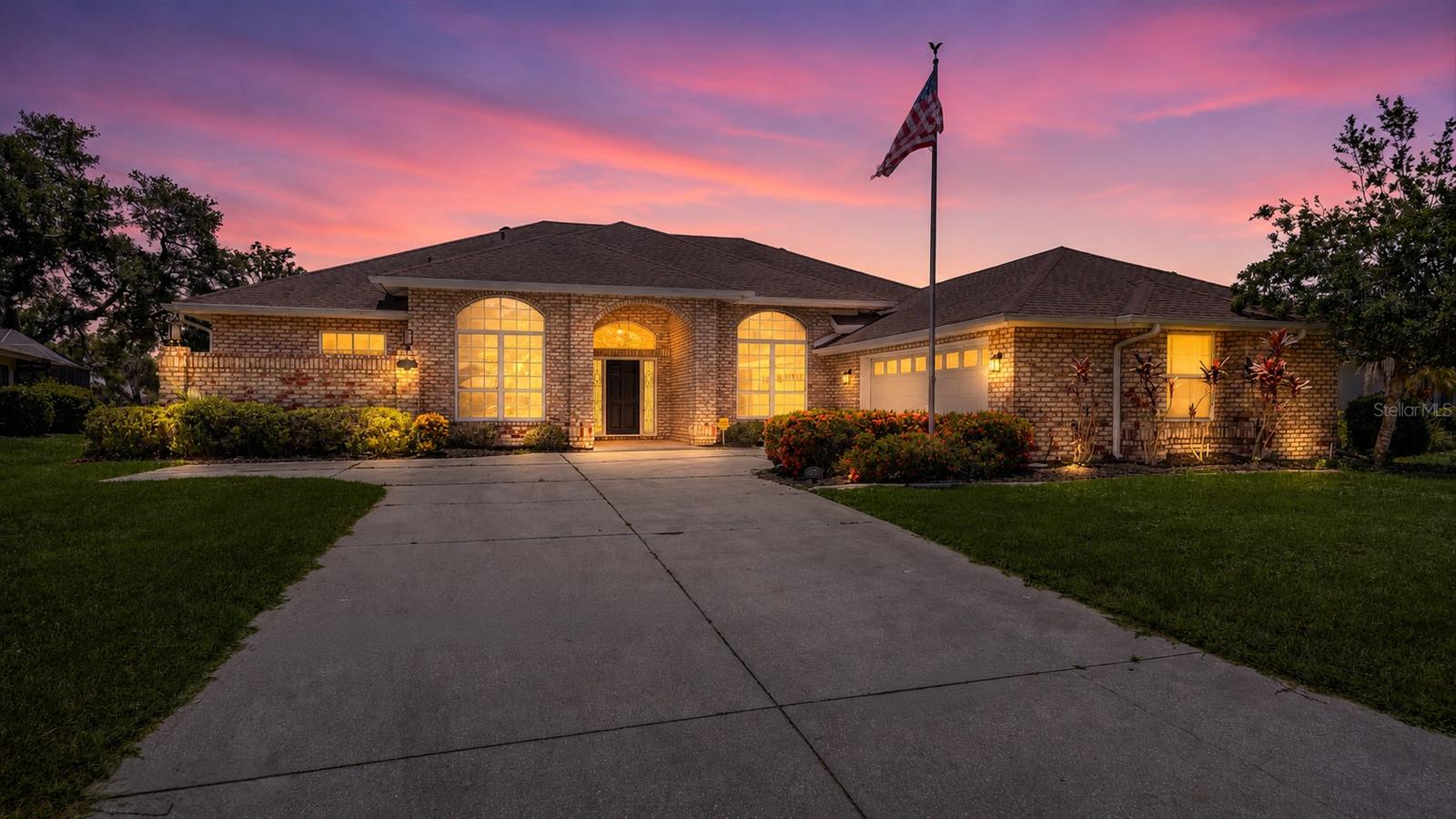 Photo of 4360 BRANDYWINE DRIVE SARASOTA FL 34241