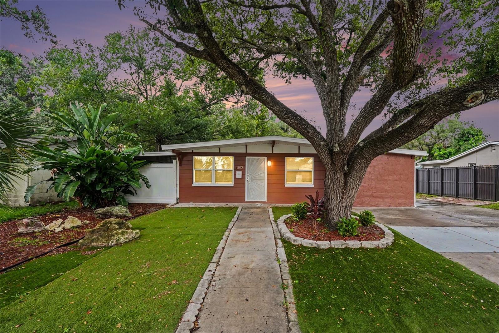 Photo of 1503 W LINEBAUGH AVENUE TAMPA FL 33612