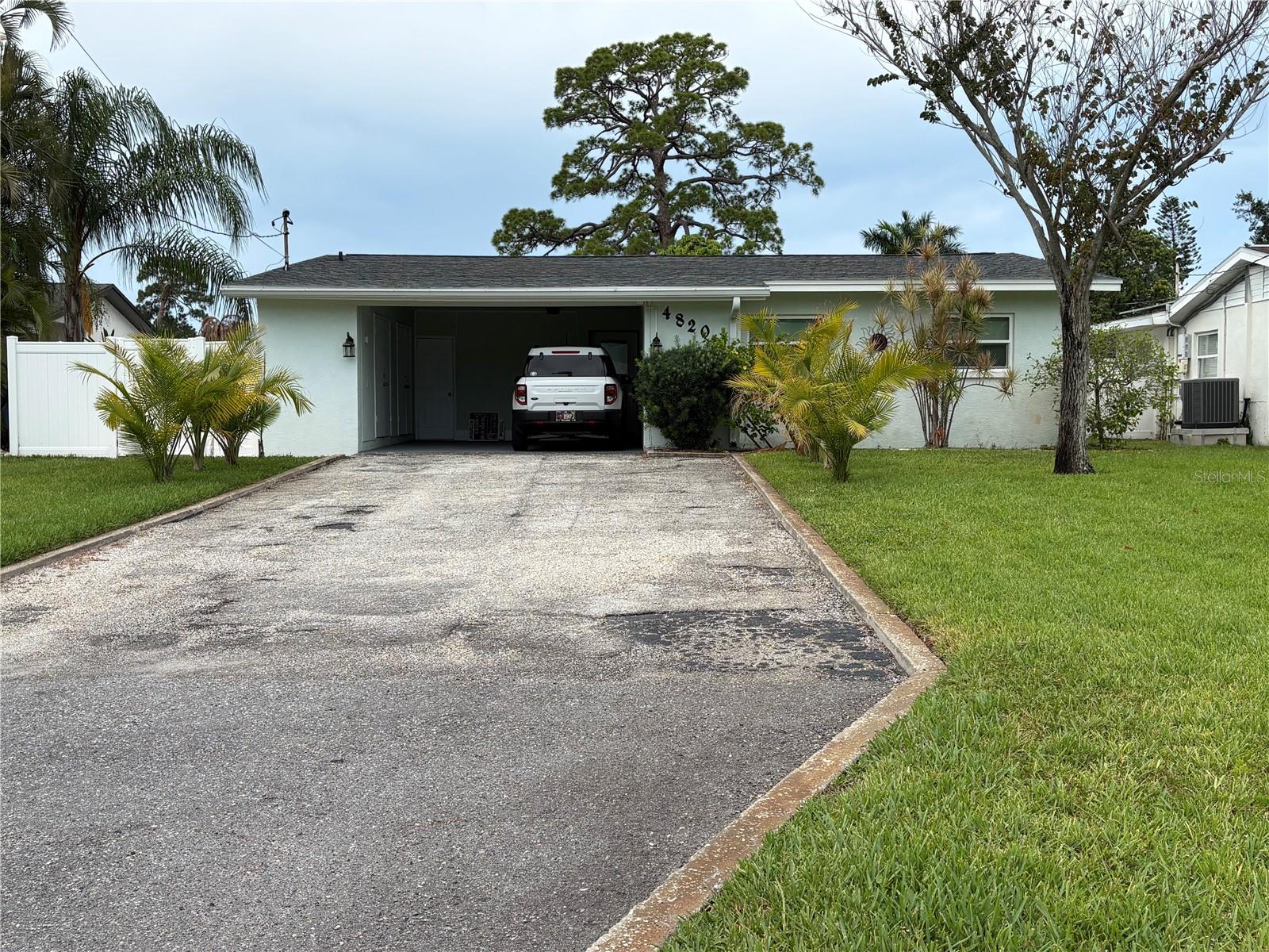Photo of 4820 VENETIAN BOULEVARD ST PETERSBURG FL 33703
