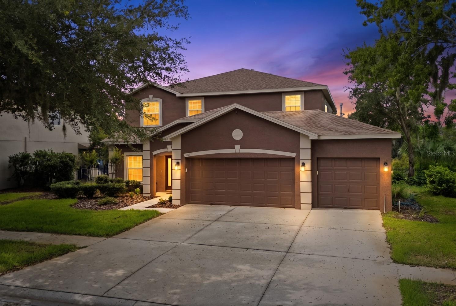 Photo of 14722 HERONGLEN DRIVE LITHIA FL 33547