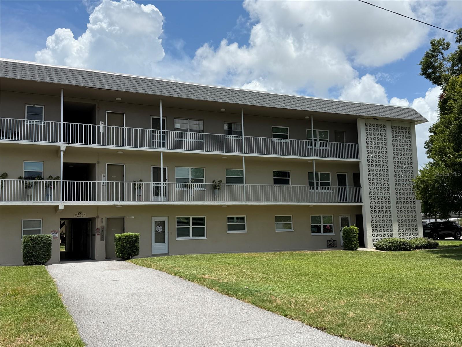 Photo of 5725 12TH AVENUE #306D ST PETERSBURG FL 33710