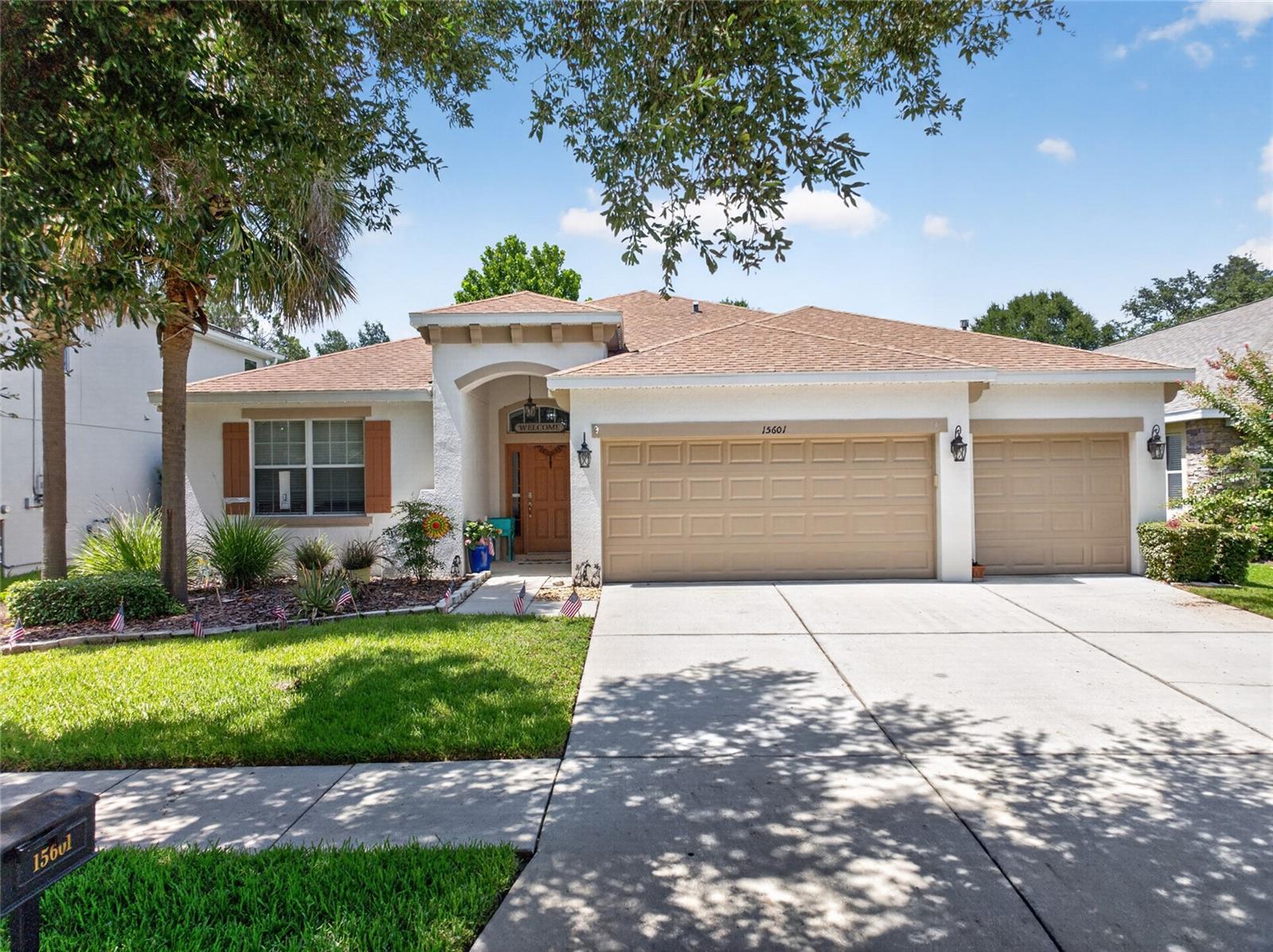 Photo of 15601 STARLING WATER DRIVE LITHIA FL 33547