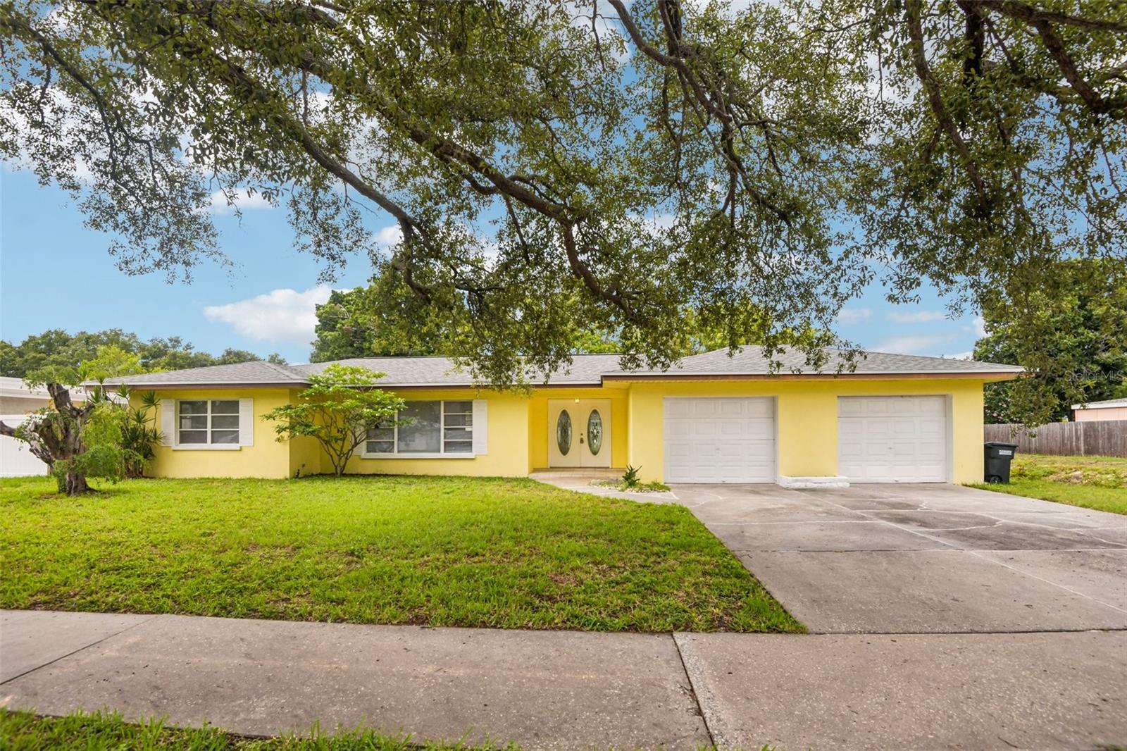 Photo of 104 S HERCULES AVENUE CLEARWATER FL 33765