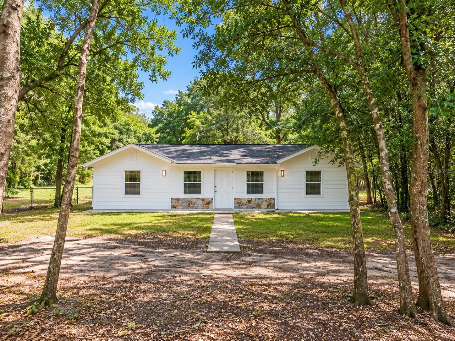 Photo of 2425 SE 10TH AVENUE GAINESVILLE FL 32641