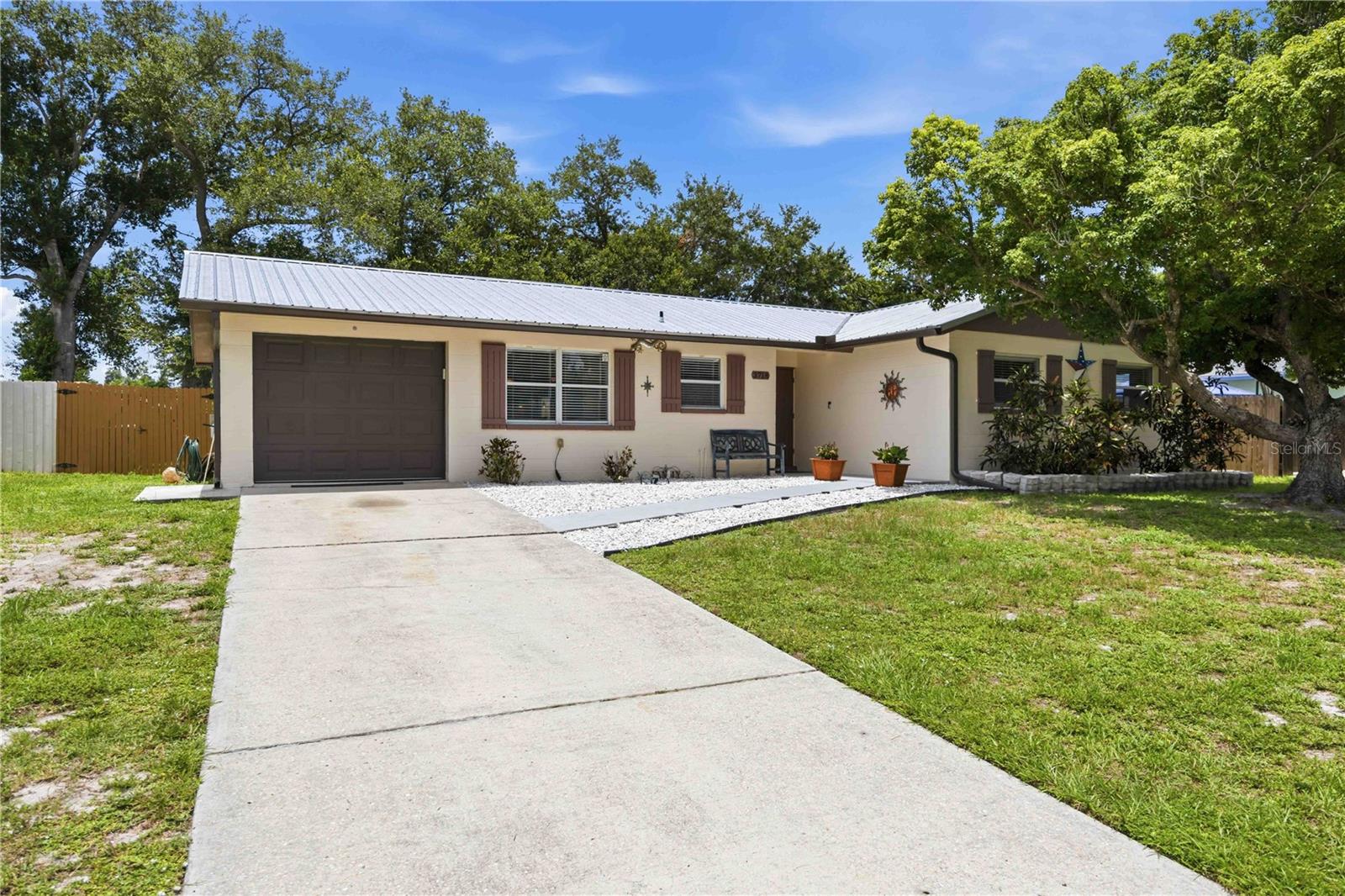 Photo of 3718 WOODMONT DRIVE SARASOTA FL 34232