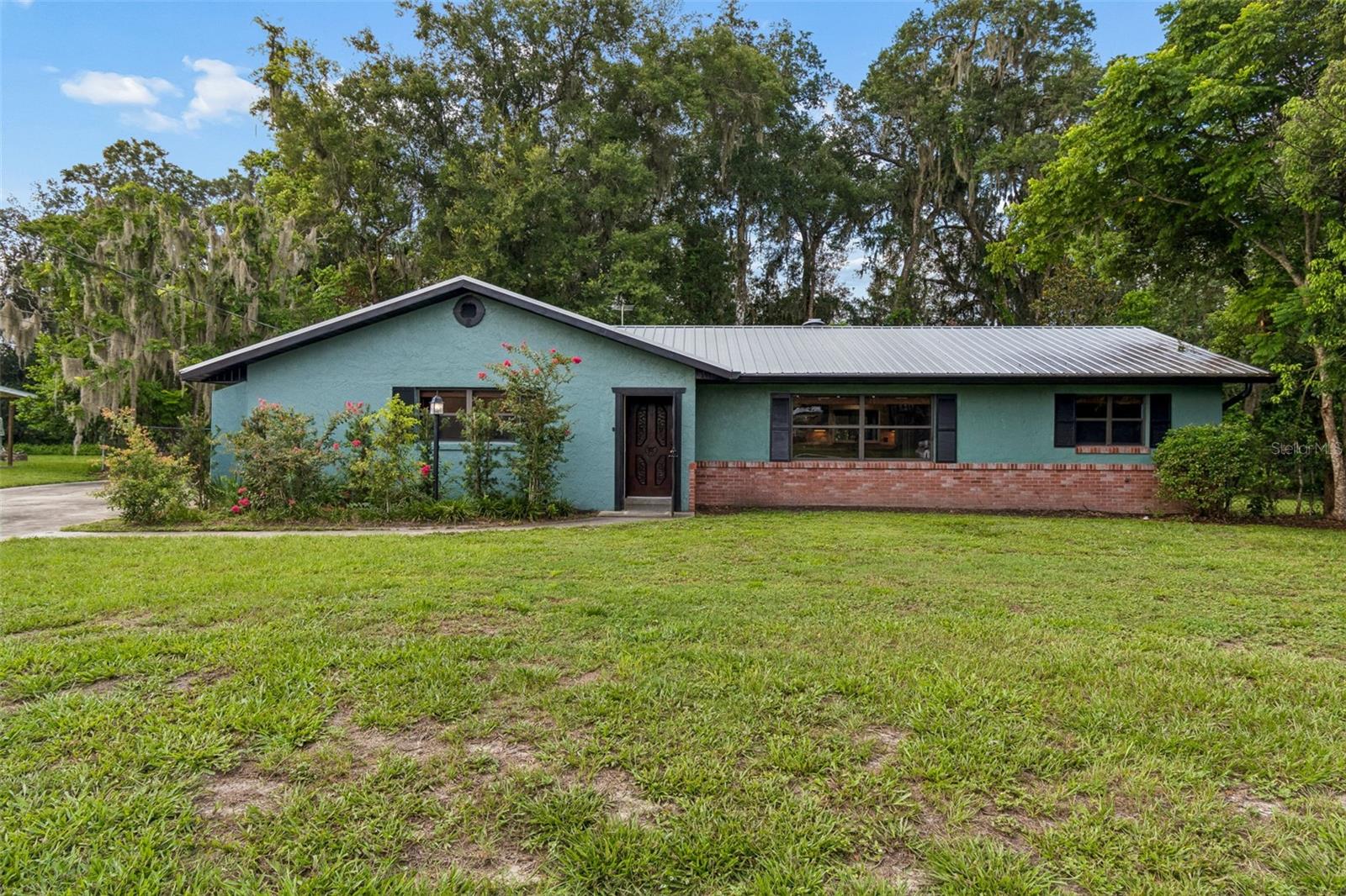 Photo of 1322 W VOORHIS AVENUE DELAND FL 32720
