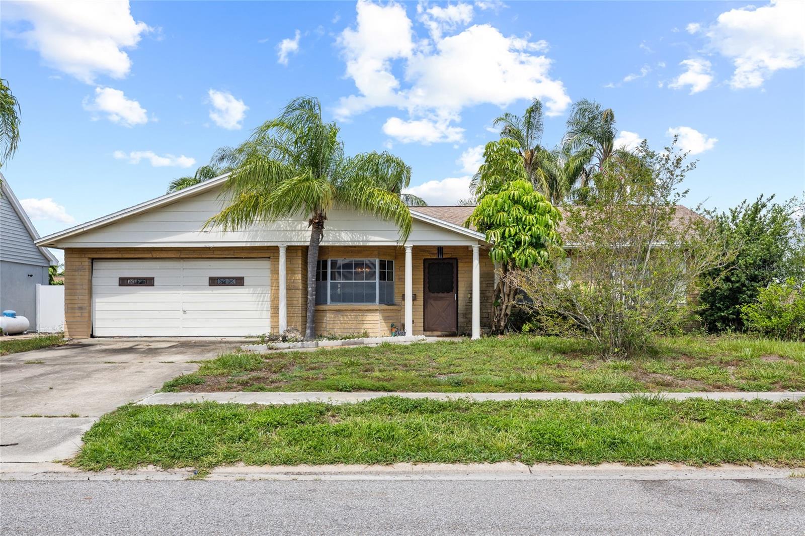 Photo of 4709 TRAVERTINE DRIVE TAMPA FL 33615