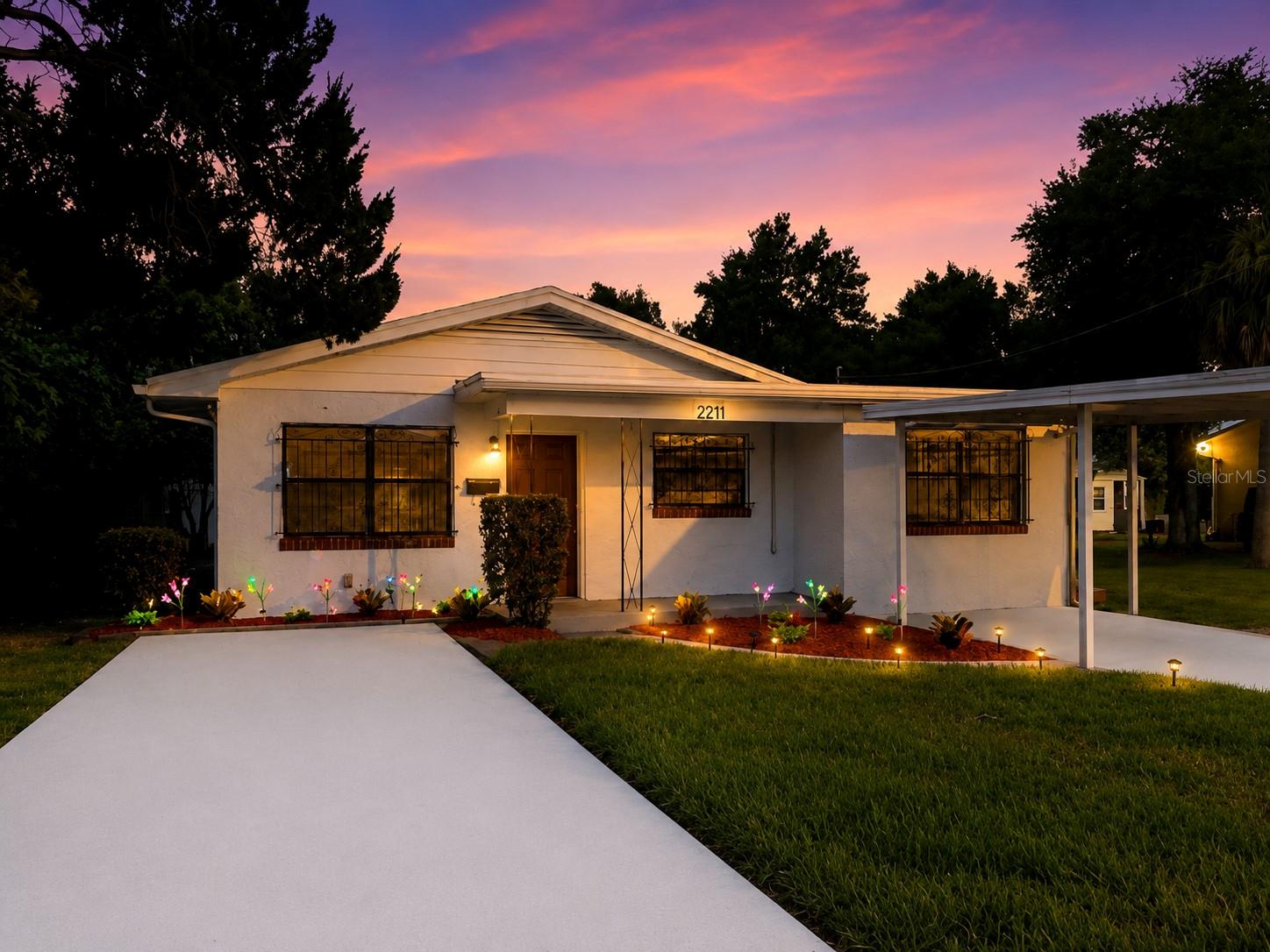 Photo of 2211 MALLORY AVENUE TAMPA FL 33605