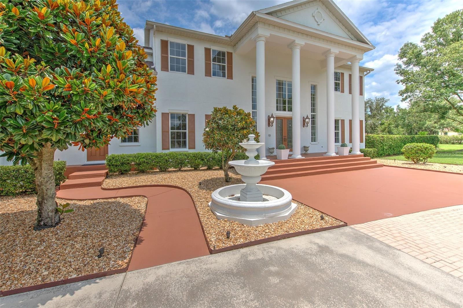 Photo of 11444 HAMMOCK OAKS CT LITHIA FL 33547