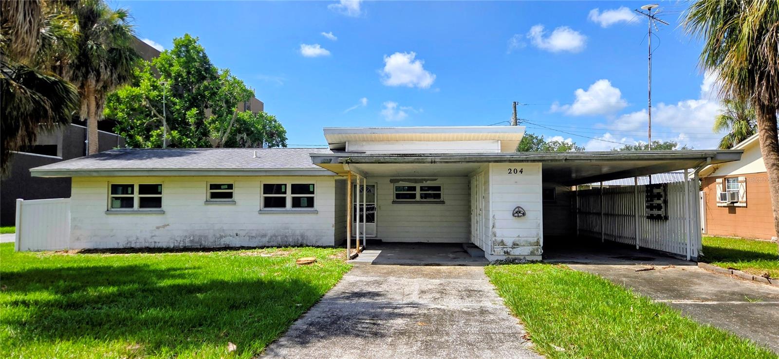 Photo of 204 BOBBIE CIRCLE LAKELAND FL 33813