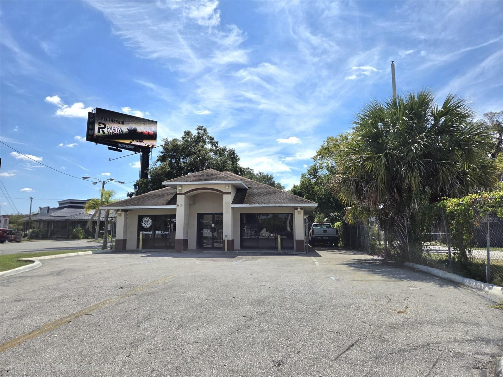 Photo of 6420 N ORANGE BLOSSOM TRAIL ORLANDO FL 32810