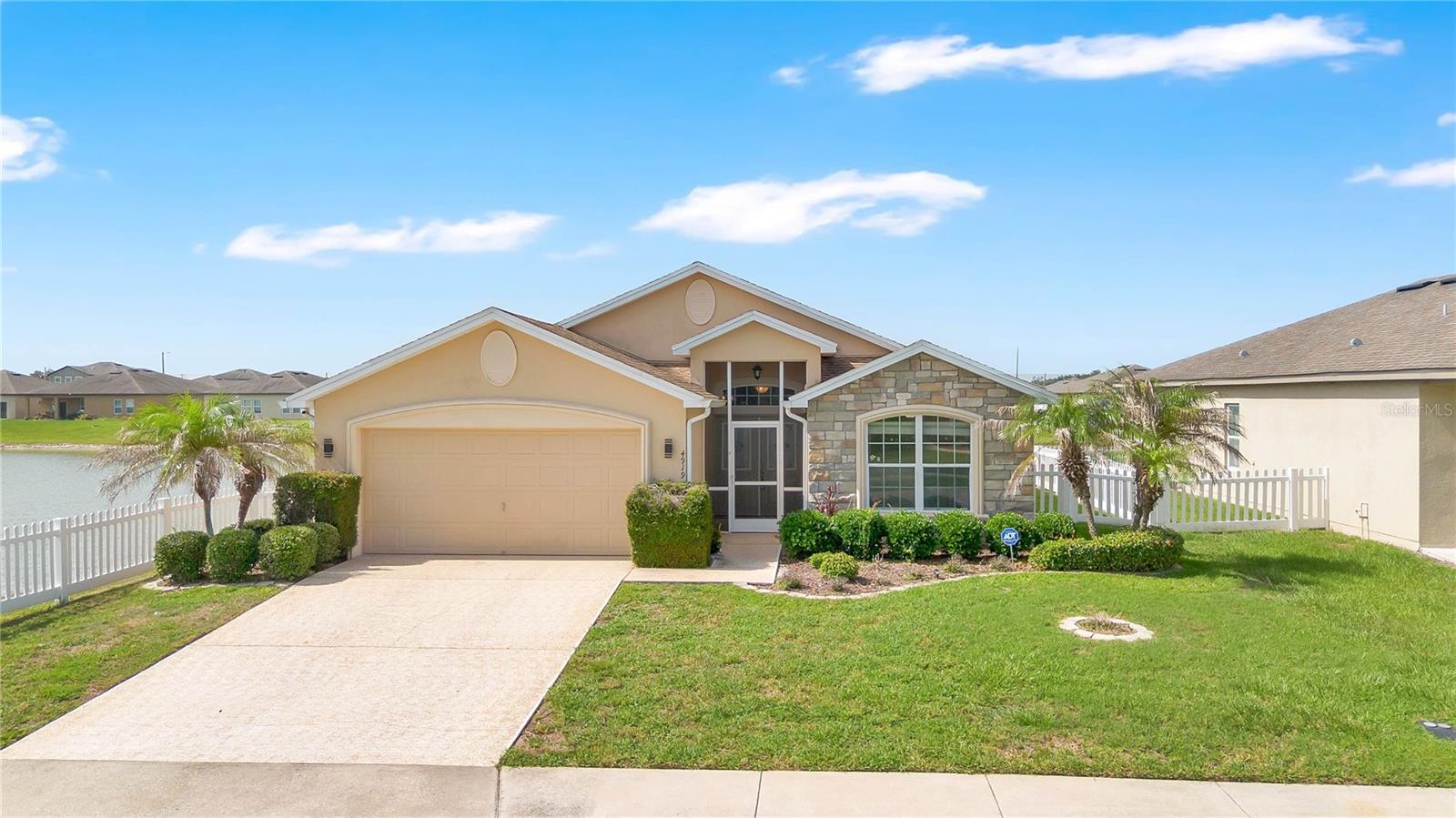 Photo of 4919 ST JAMES DRIVE WINTER HAVEN FL 33881