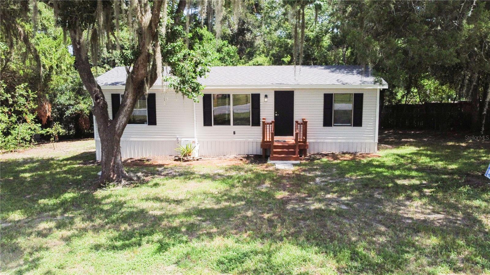 Photo of 8017 E SKYLINE LANE FLORAL CITY FL 34436