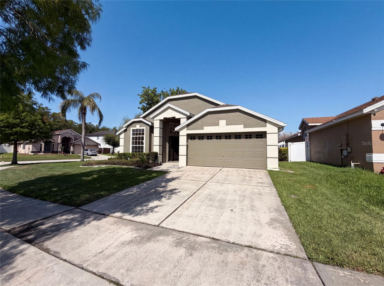 Photo of 701 MAGNOLIA CREEK CIRCLE ORLANDO FL 32828