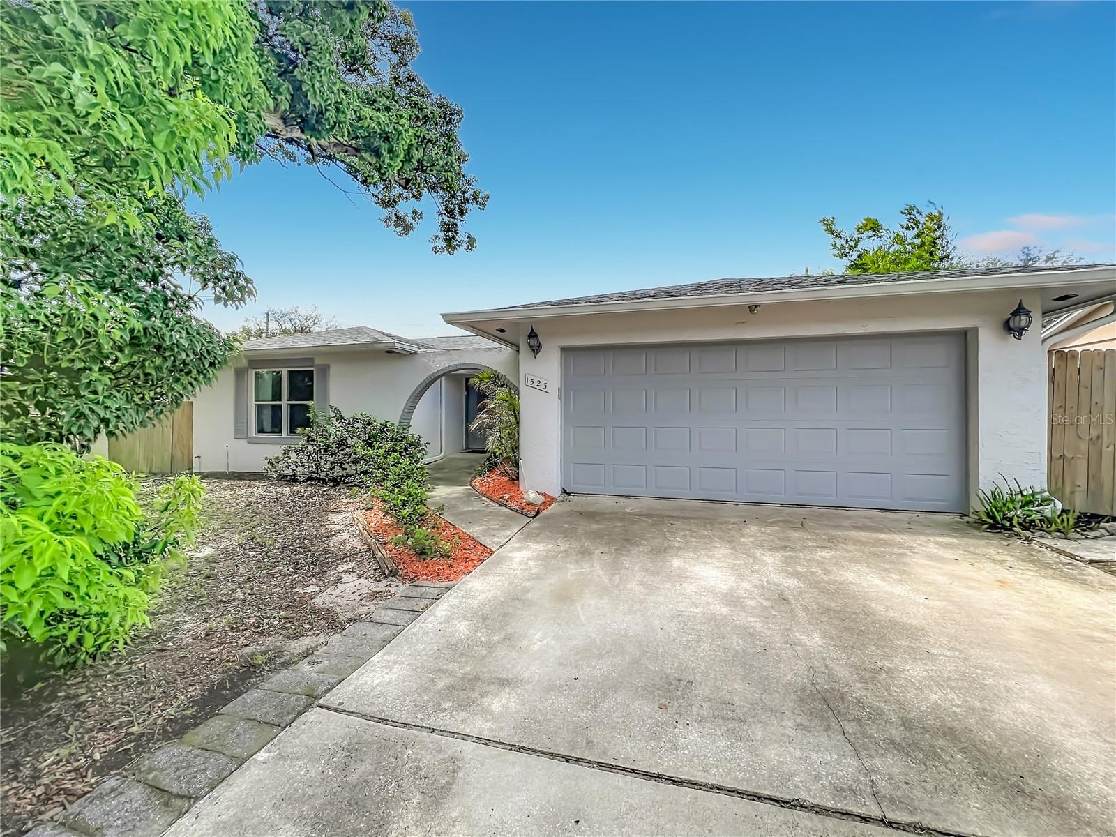 Photo of 1523 CANTERBURY CIRCLE CASSELBERRY FL 32707
