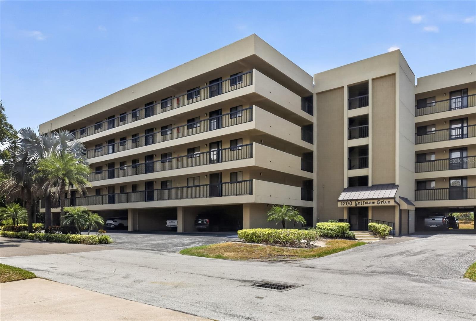 Photo of 1724 GOLFVIEW DRIVE TARPON SPRINGS FL 34689