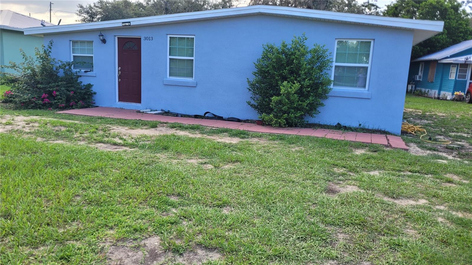 Photo of 3013 LAUREL AVENUE LAKE WALES FL 33898
