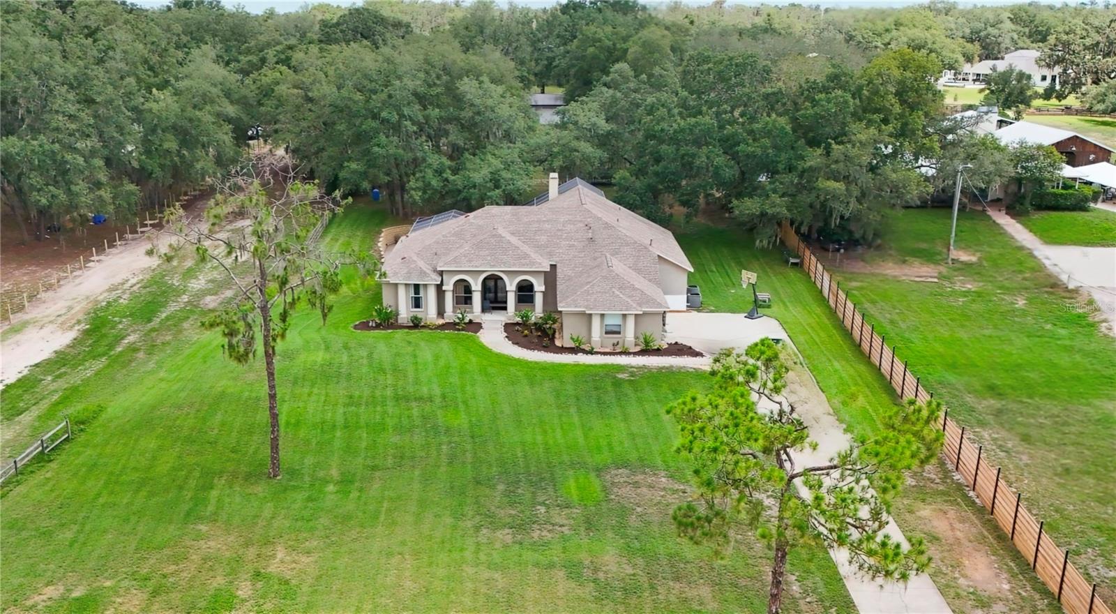 Photo of 13020 SHADOW RUN BOULEVARD RIVERVIEW FL 33569
