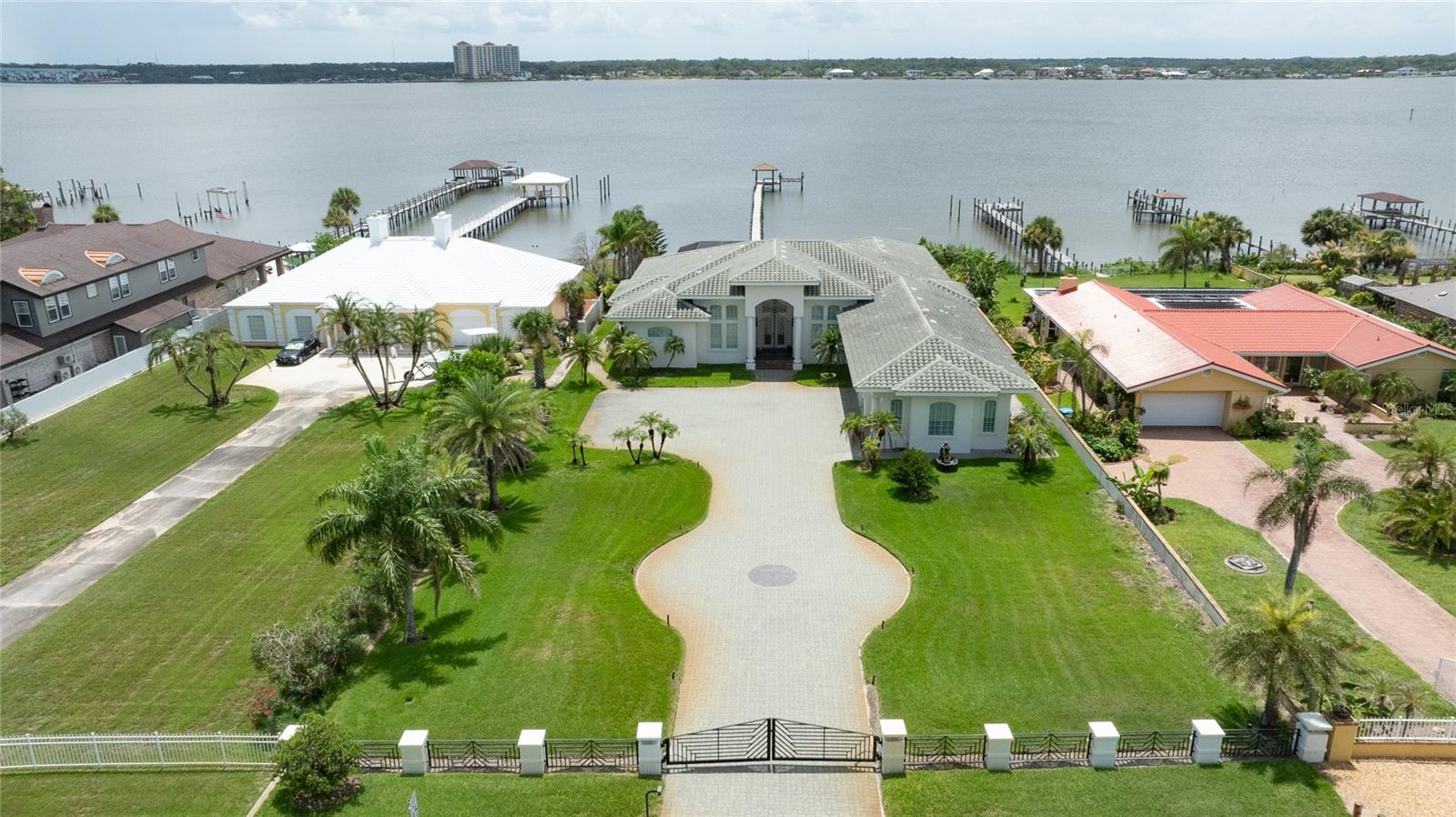 Photo of 3020 S PENINSULA DRIVE DAYTONA BEACH SHORES FL 32118