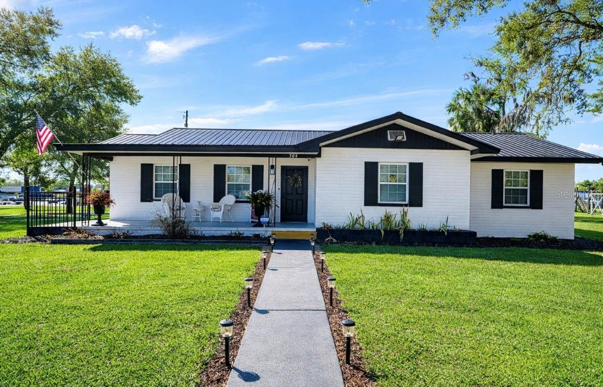 Photo of 304 NE 1ST STREET CHIEFLAND FL 32626