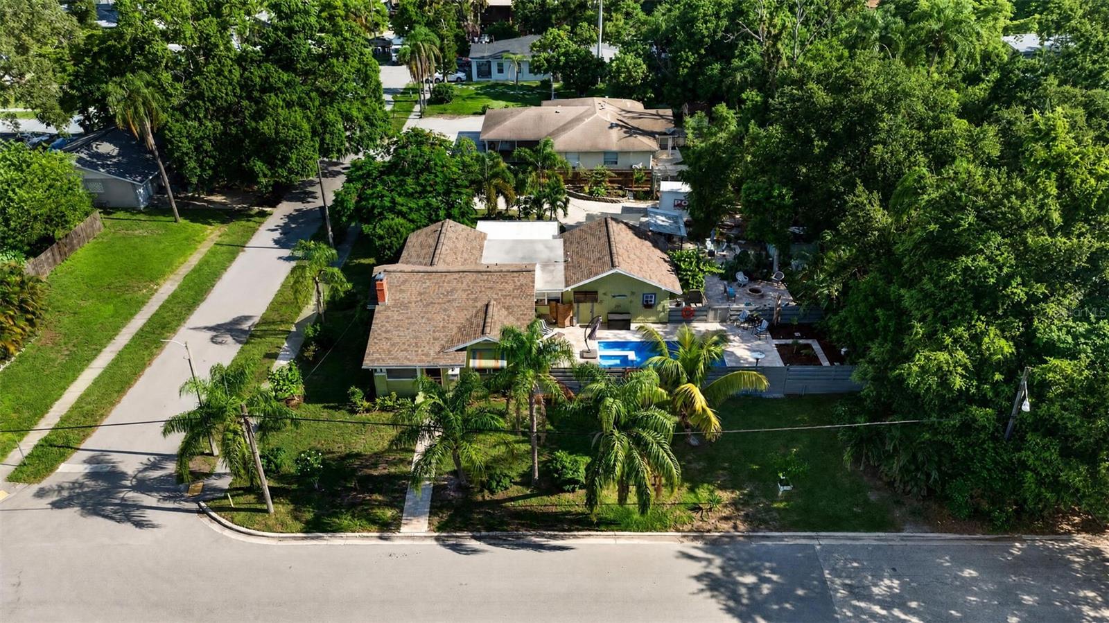 Photo of 2404 W 11TH AVENUE BRADENTON FL 34205