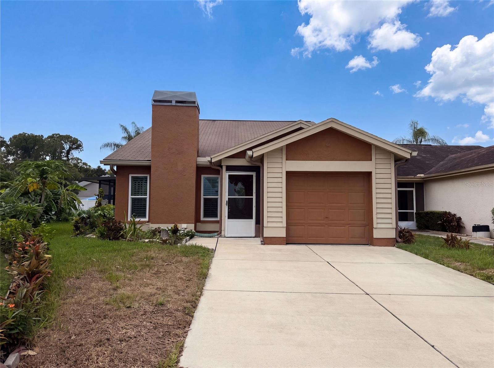 Photo of 11648 HIDDEN HOLLOW CIRCLE TAMPA FL 33635