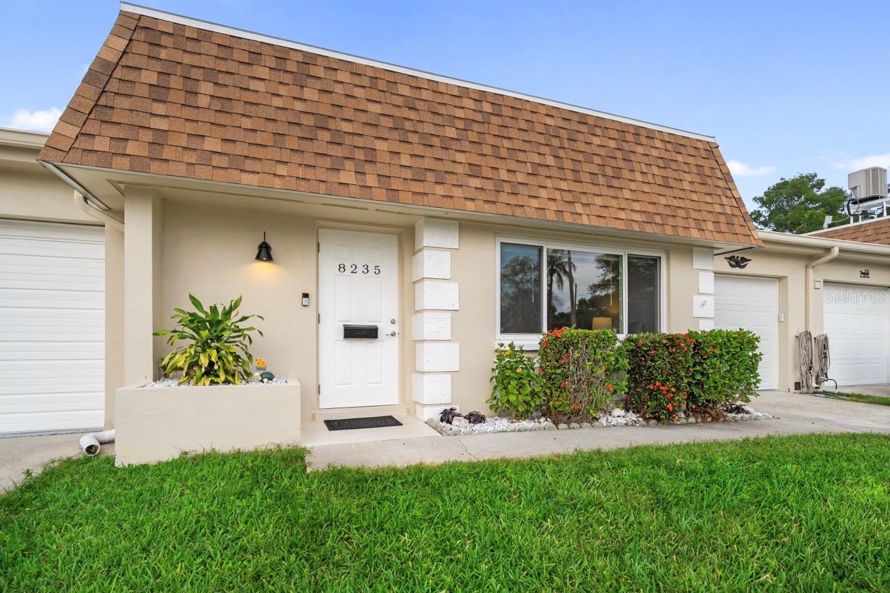 Photo of 8235 BURGUNDY DRIVE #3 PINELLAS PARK FL 33781