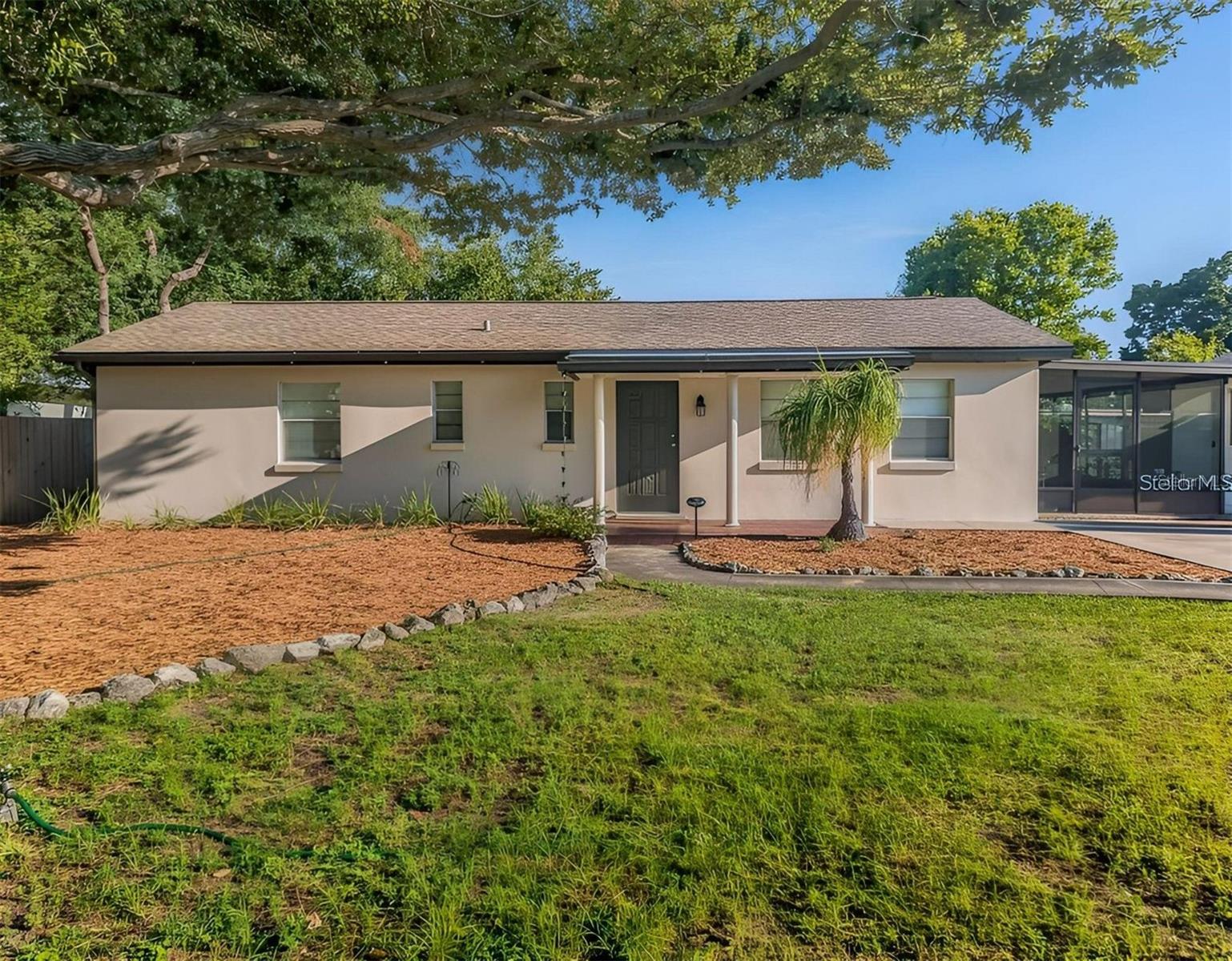 Photo of 3902 W PAXTON AVENUE TAMPA FL 33611