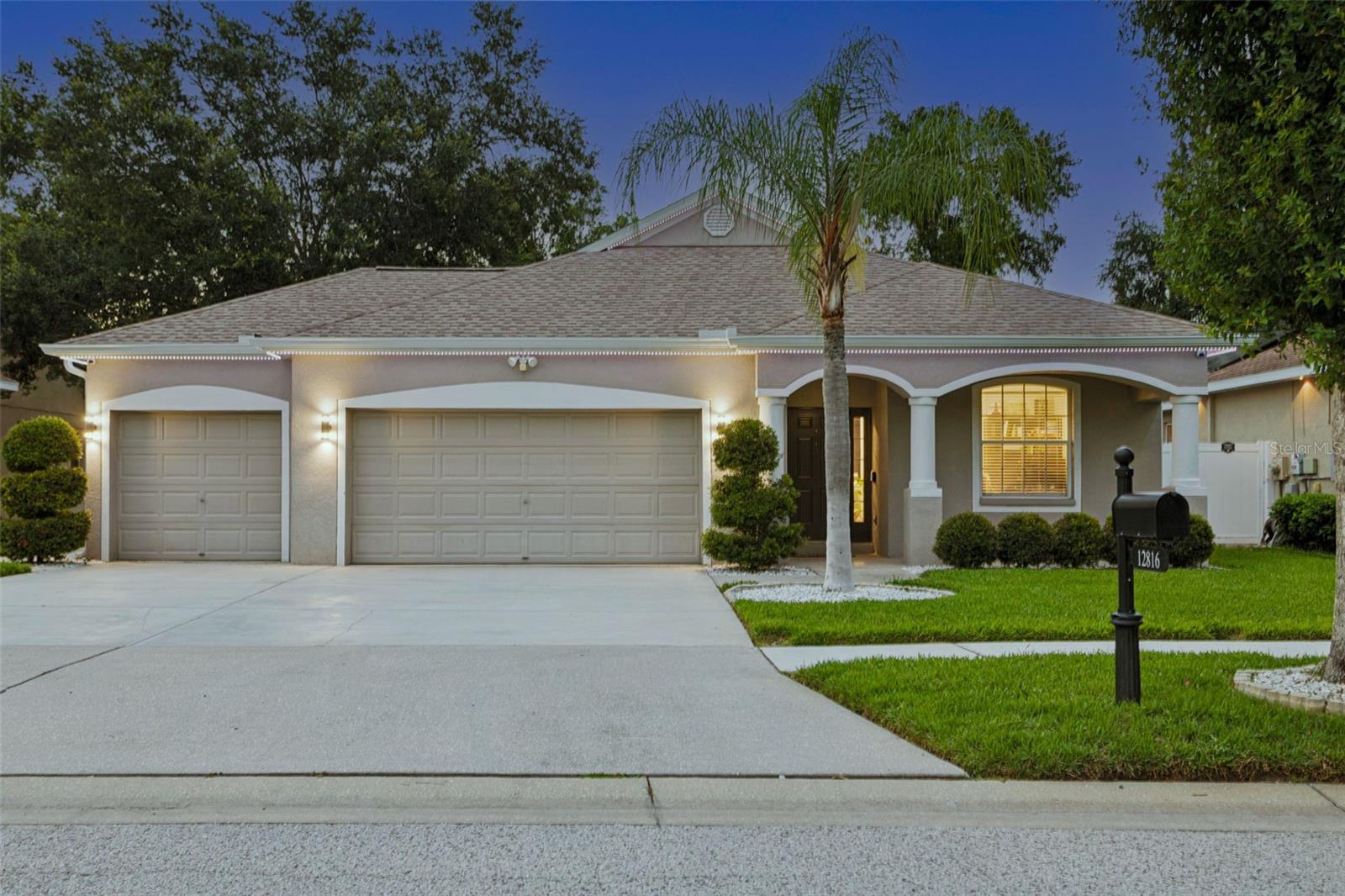 Photo of 12816 CATTAIL SHORE LANE RIVERVIEW FL 33579