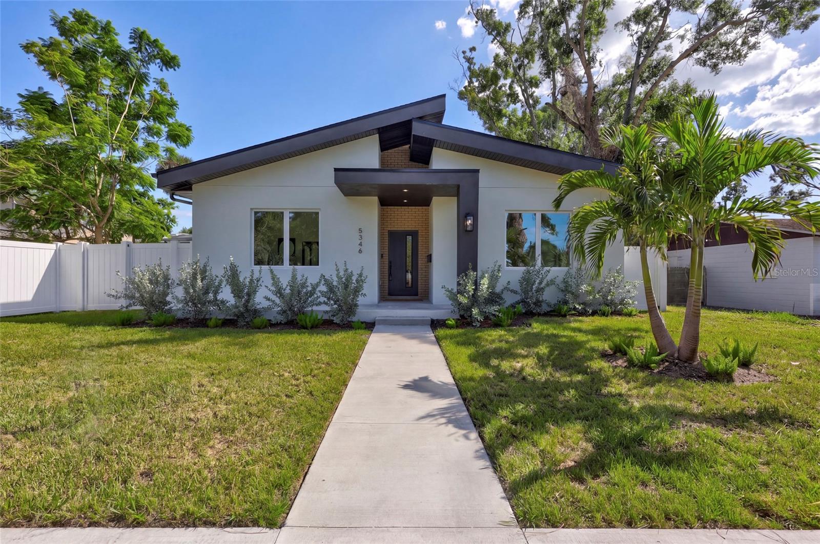 Photo of 5346 2ND AVENUE ST PETERSBURG FL 33707