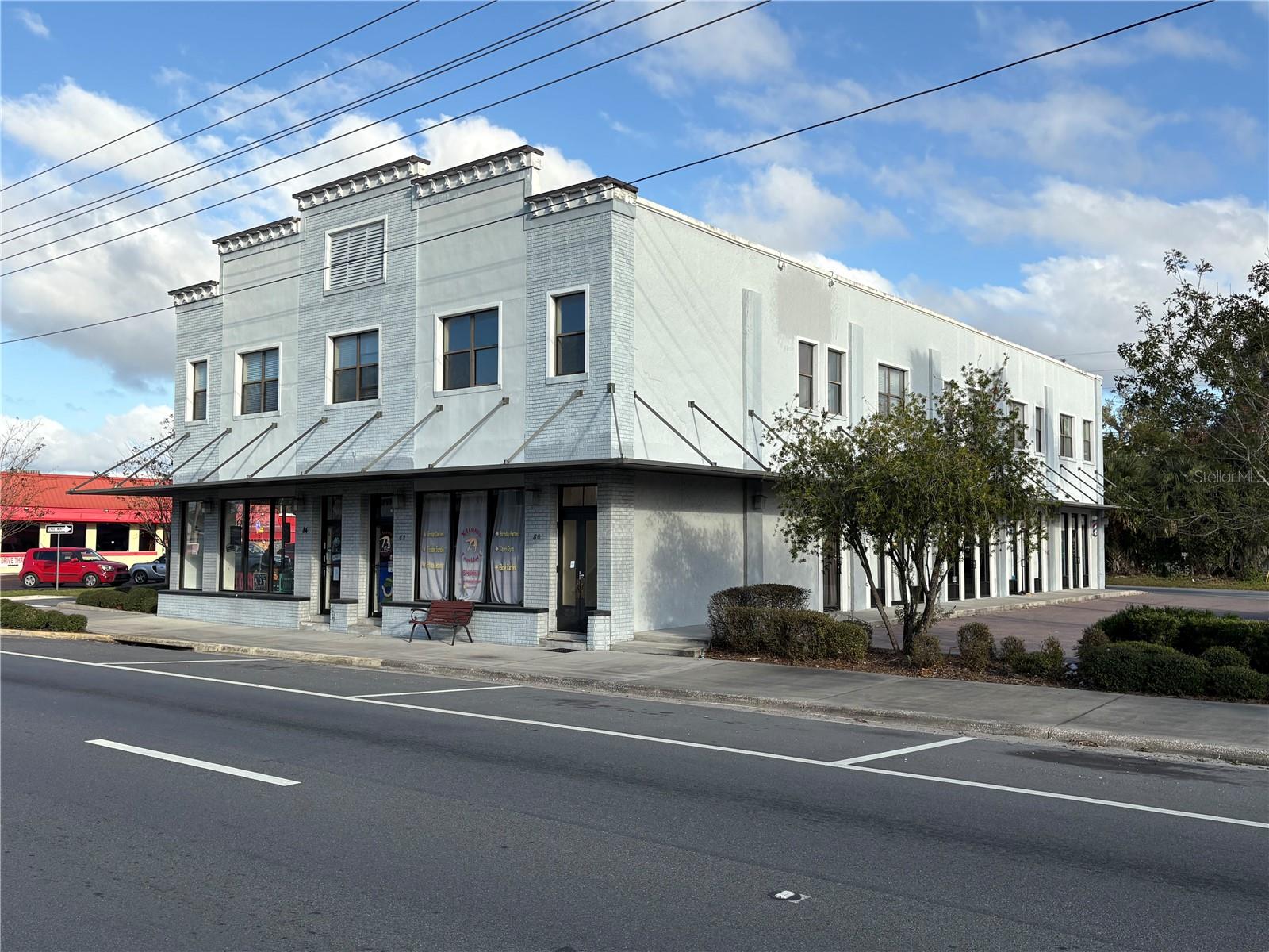 Photo of 80 N CENTRAL AVENUE UMATILLA FL 32784