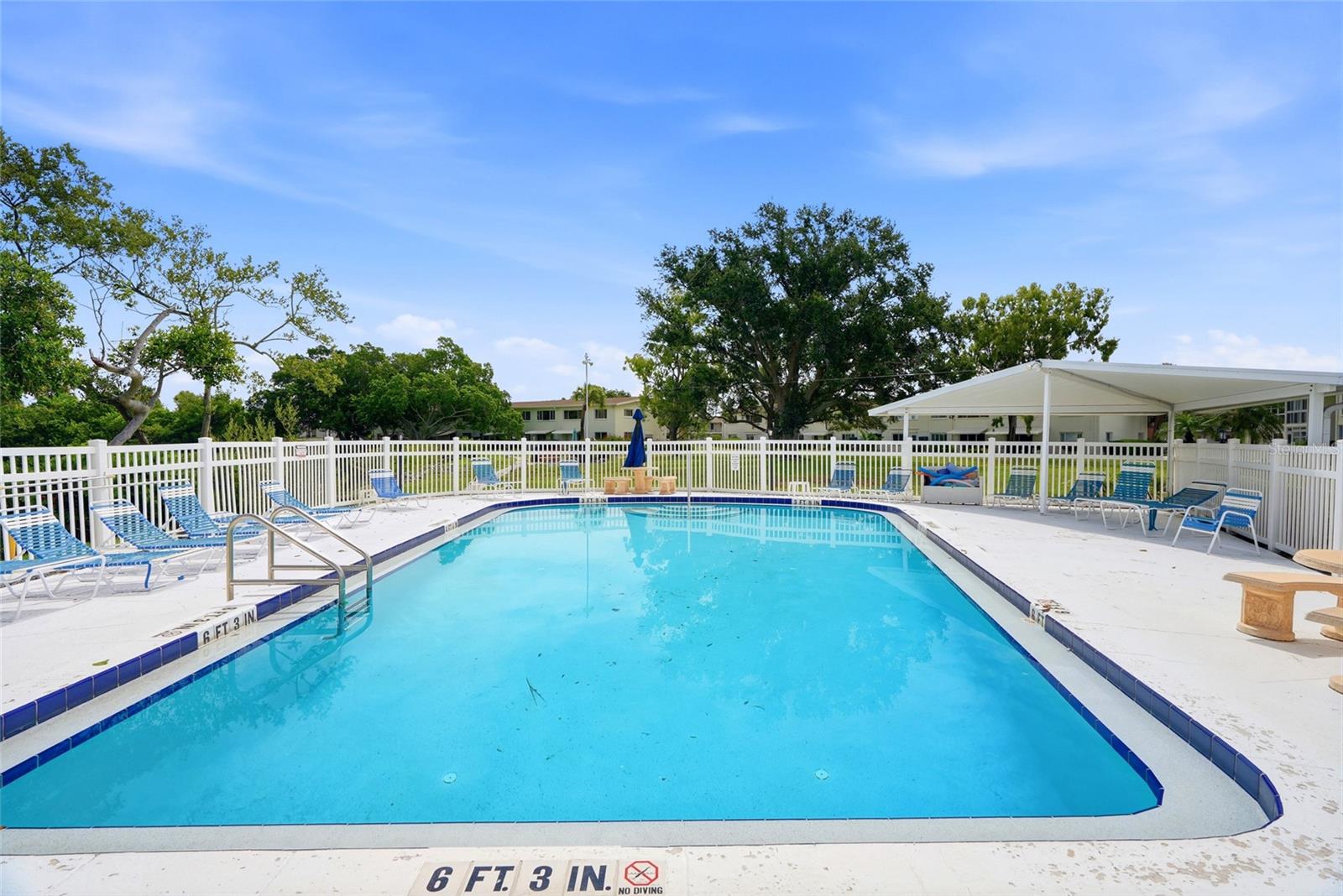 Photo of 4570 OVERLOOK DRIVE #175 ST PETERSBURG FL 33703