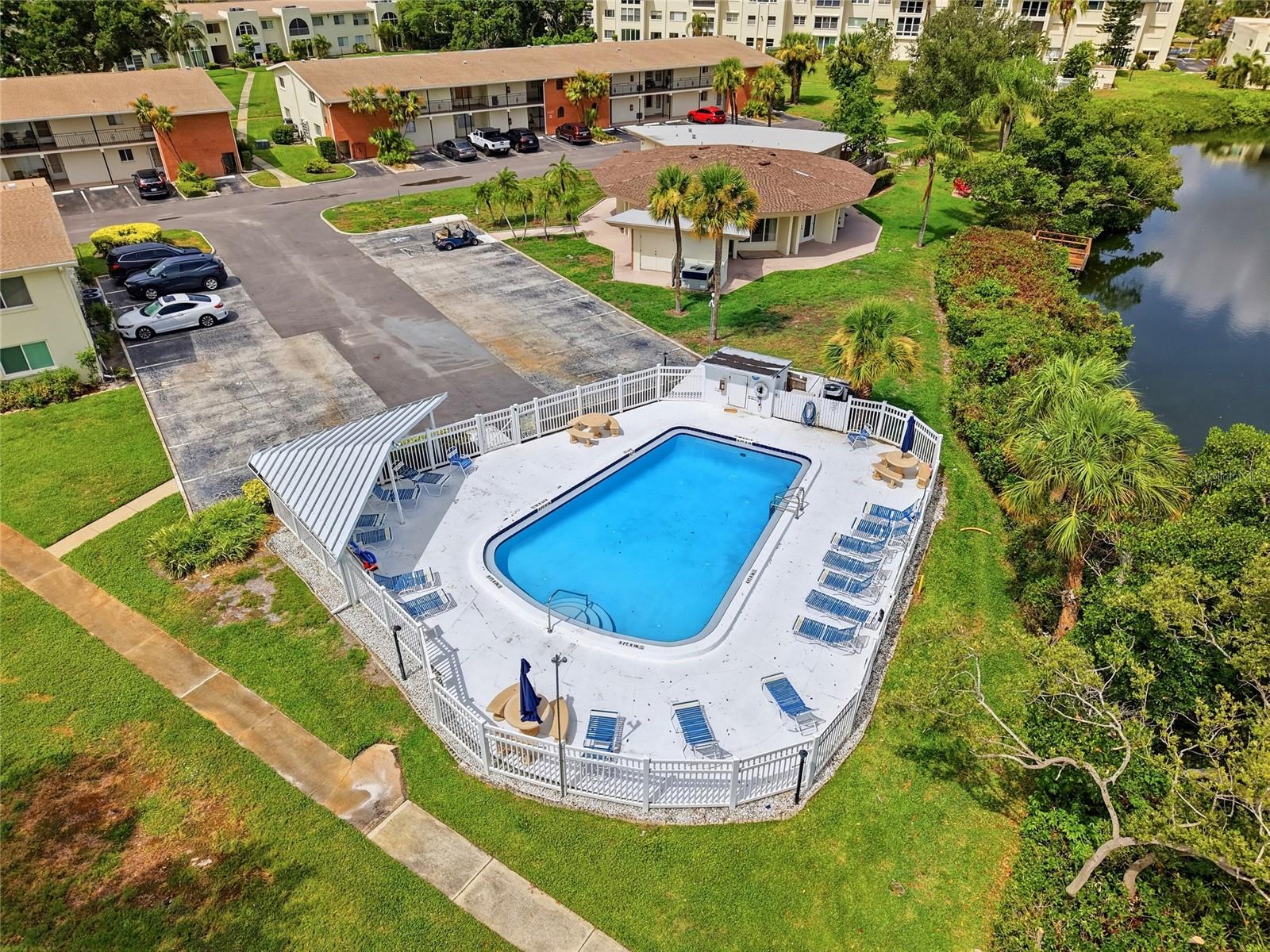 Photo of 4570 OVERLOOK DRIVE #175 ST PETERSBURG FL 33703